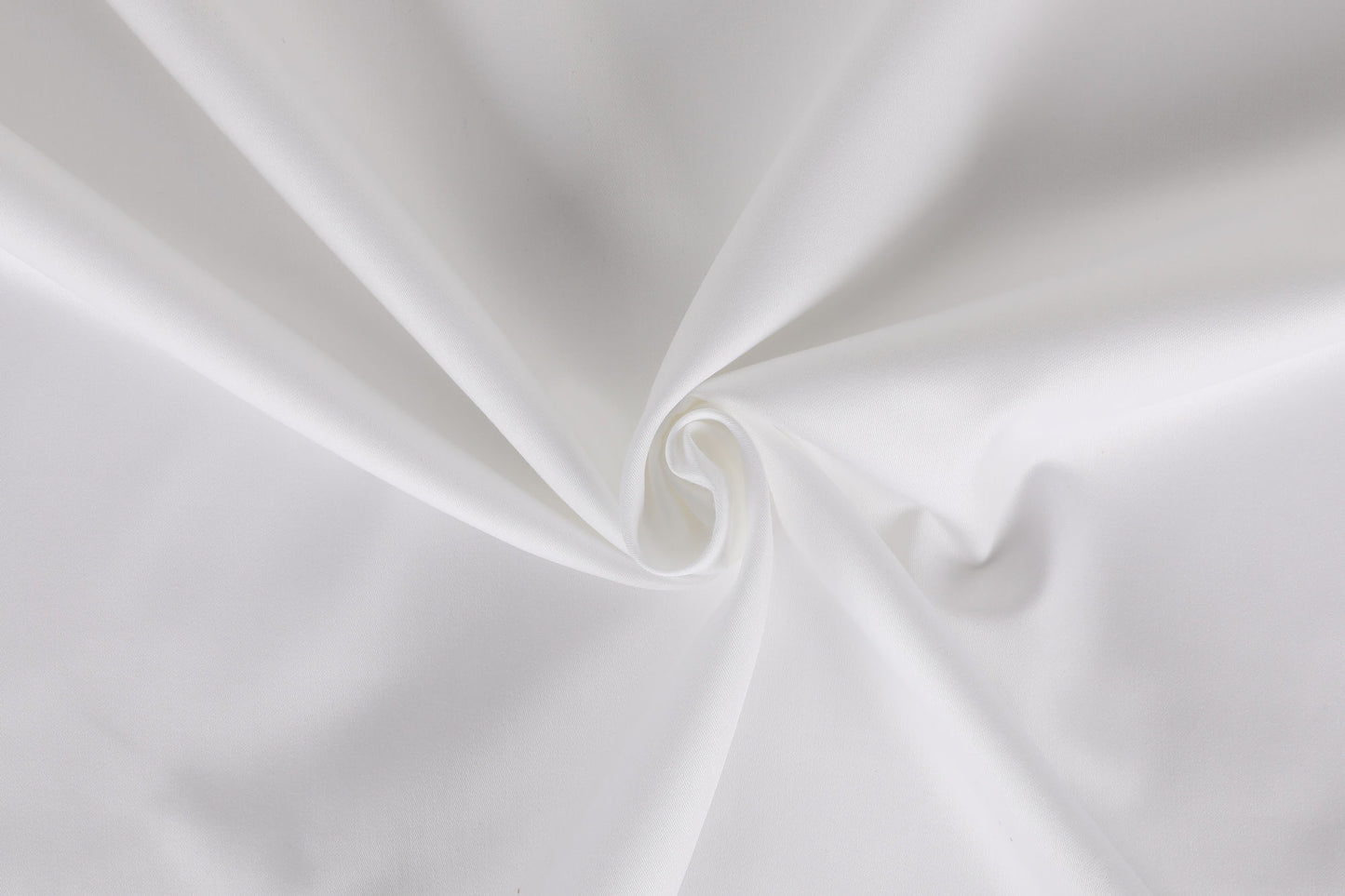 Posteljina MAGNUS 100% PAMUČNI SATEN Navlaka za poplun: 240 x 220 cm Jastučnica: 60 x 60 cm (2 komada) , Elegant - White