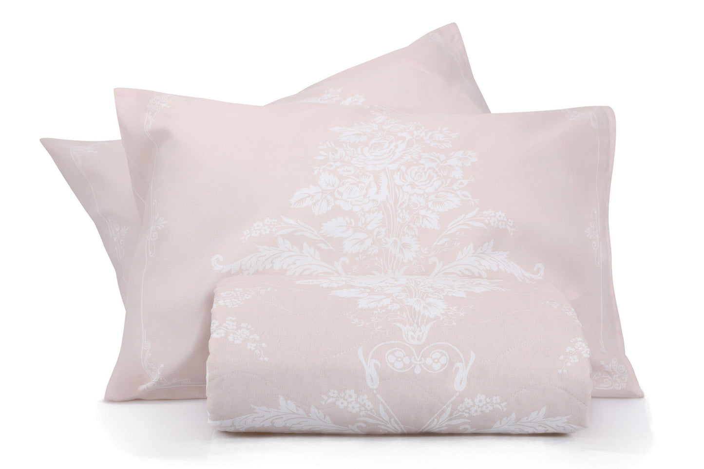 Prekrivač i 2 jastučnice KAI 65% PAMUK - 35% POLIESTER (Navlaka) - 100% VLAKNA (Punjenje) 90 gr-m² Prošivena navlaka(Podstavljena): 240 x 220 cm Jastučnica: 60 x 60 cm (2 komada), Kraliçe - Mink