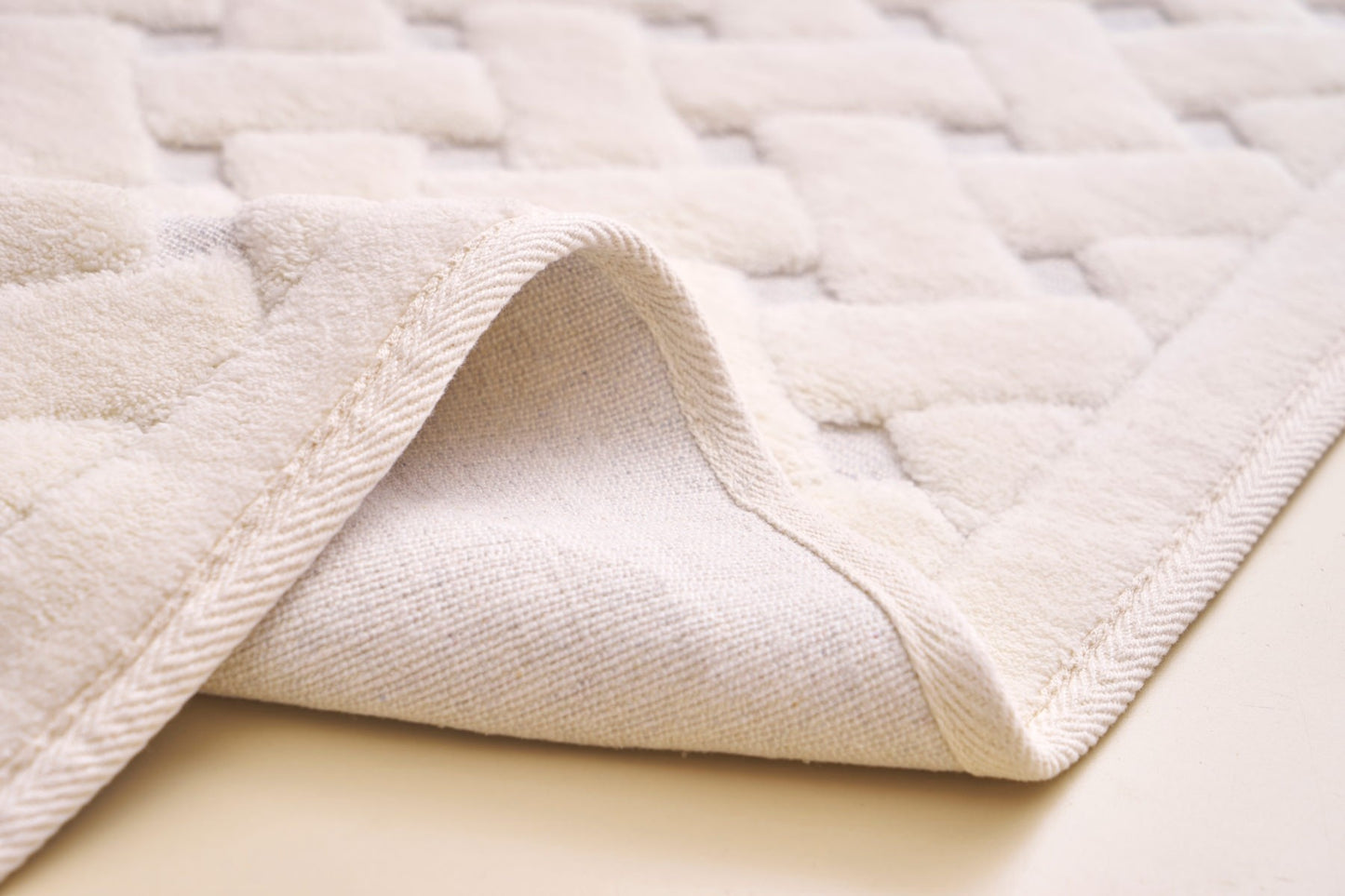 e71725d4d0119cb1407cf21206678bee