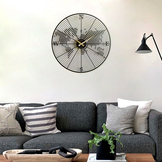 Ukrasni metalni zidni sat Coordinate Metal Wall Clock - APS018