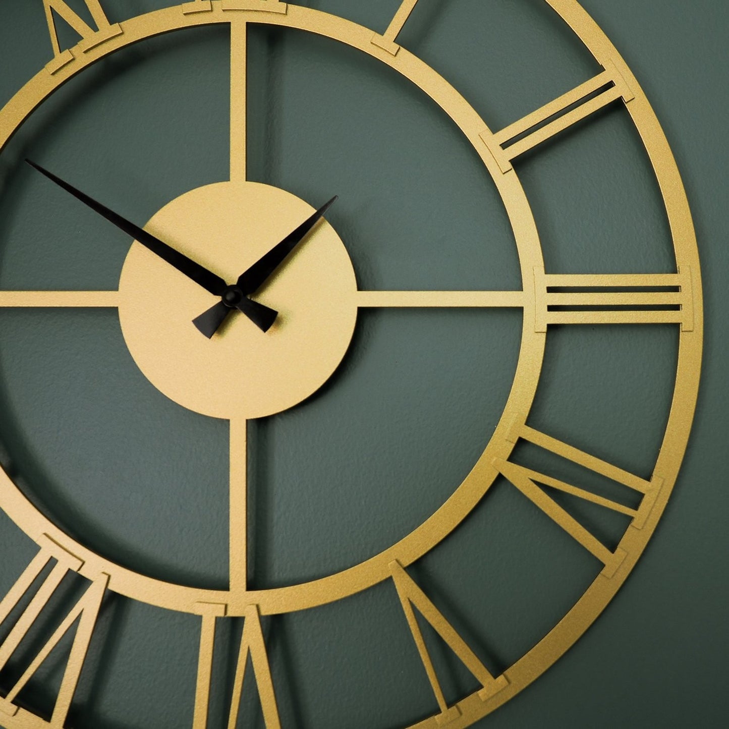 Ukrasni metalni zidni sat Roman Metal Wall Clock - APS035