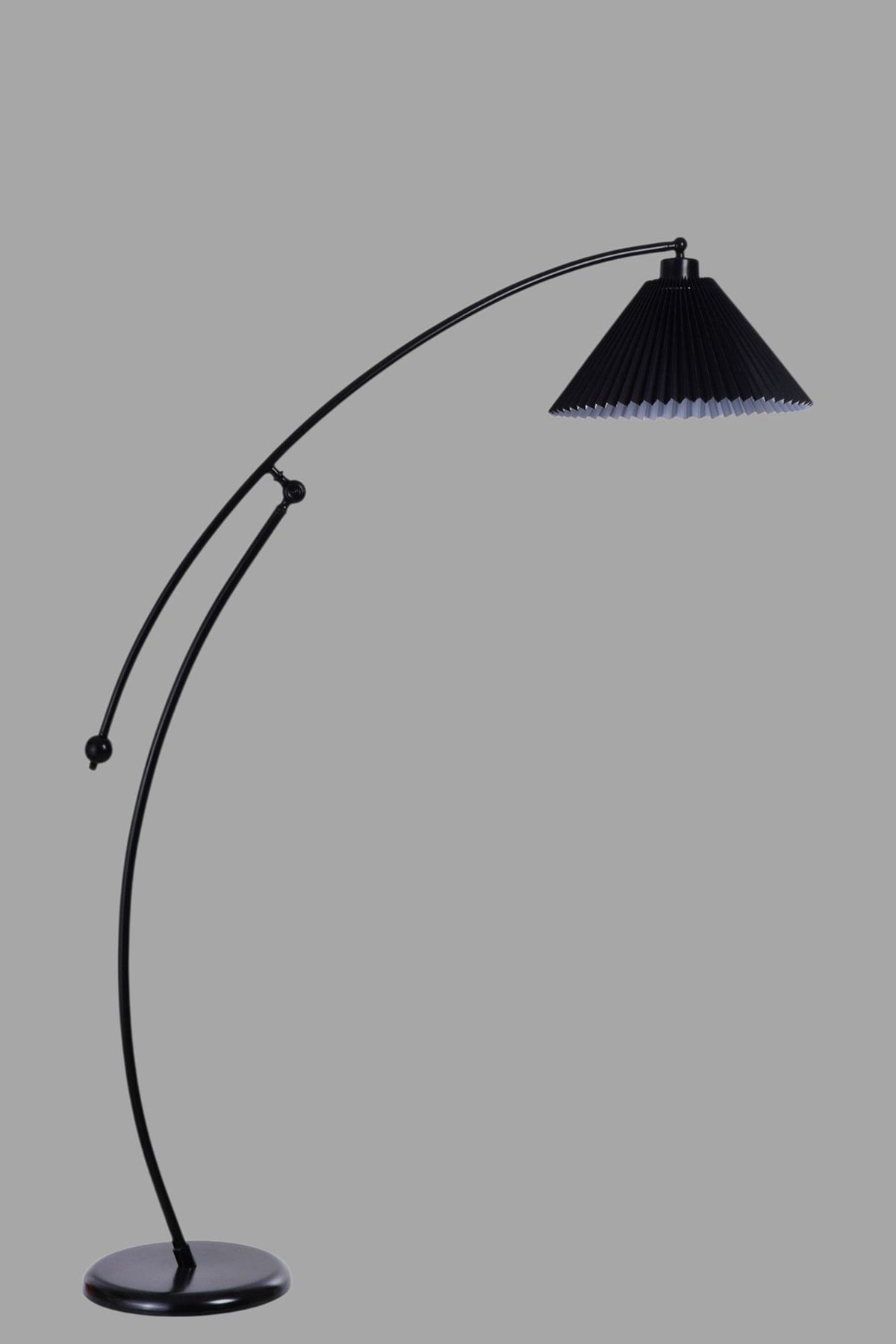 Podna lampa 590, crna