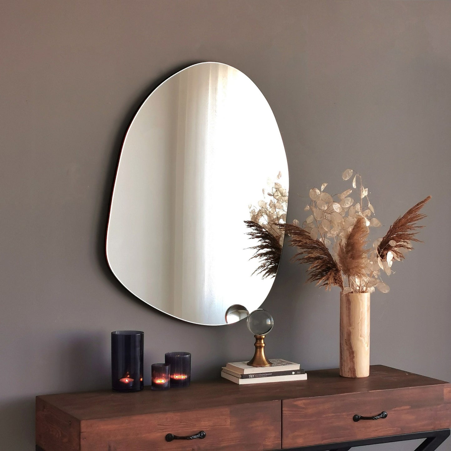 Ukrasno ogledalo, Gusto Mirror - Black