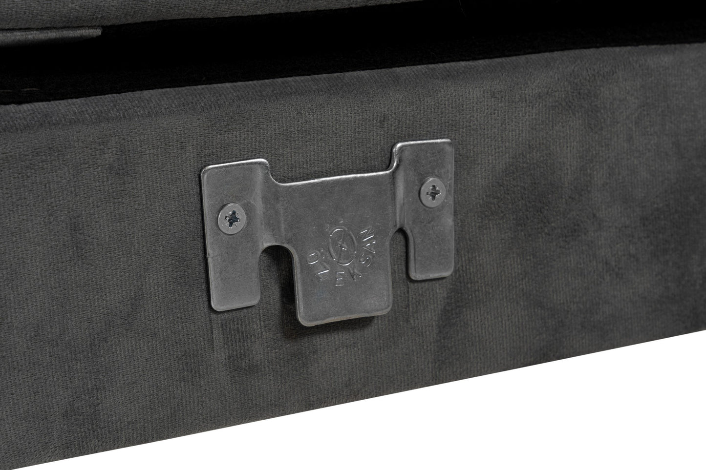 8f0166af6729d71f7299d58ed154d709