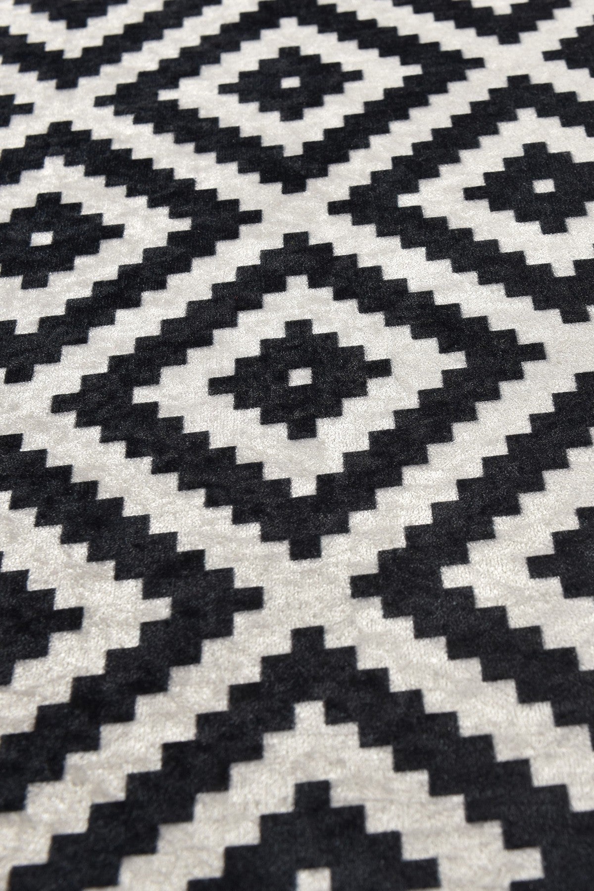 Tepih (120 x 180), Black White
