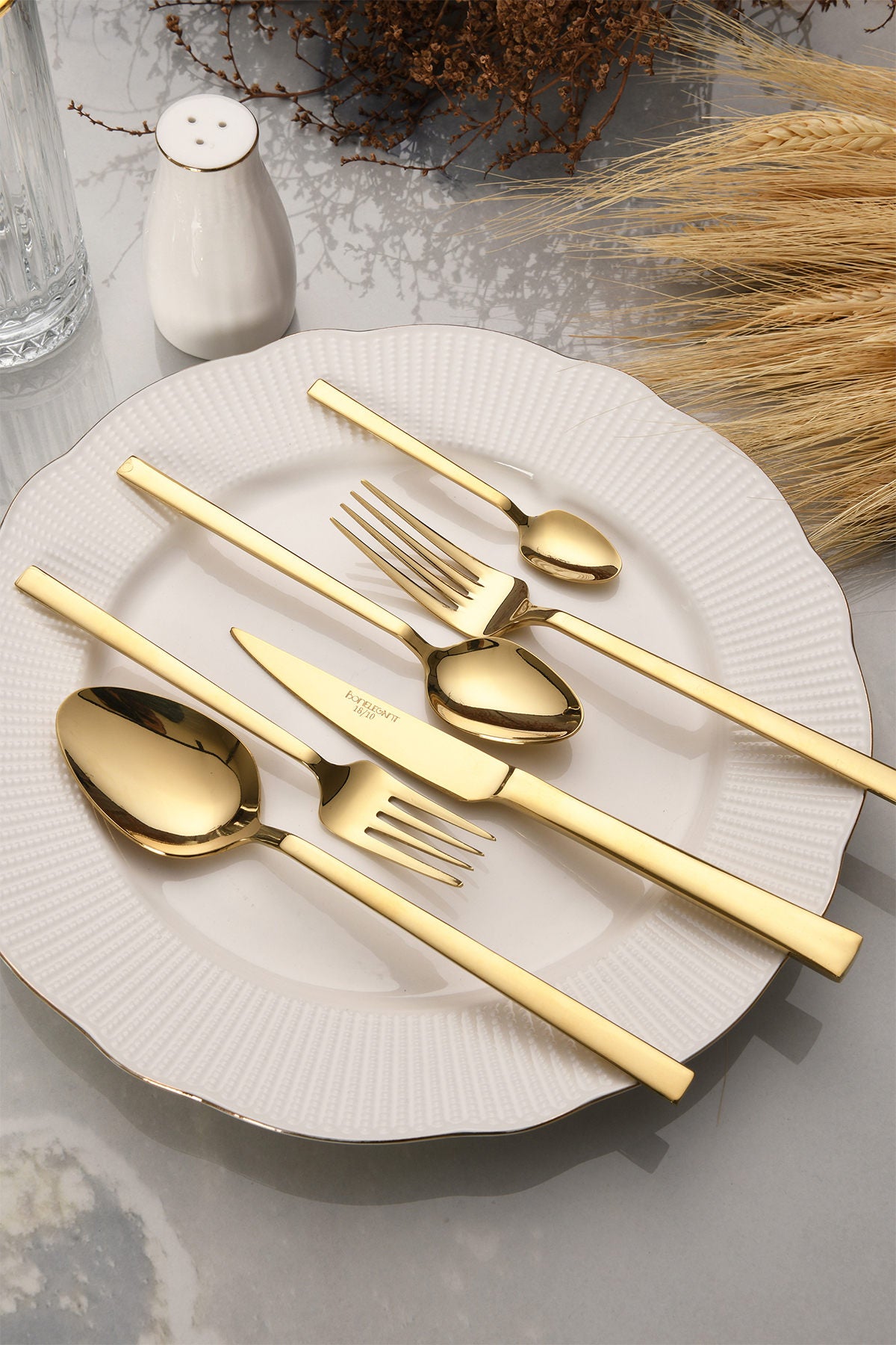 022d7340fd88e45e54d5fb5b3860e677