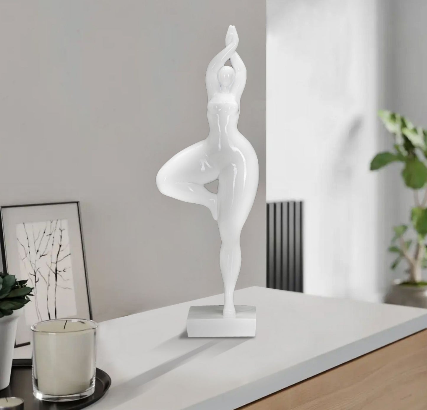 Dekoracija WOMAN YOGA cm 16X9X45,8