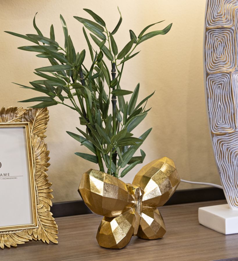 ea81d9b6db5f82b02f7e7d9c1c546d11