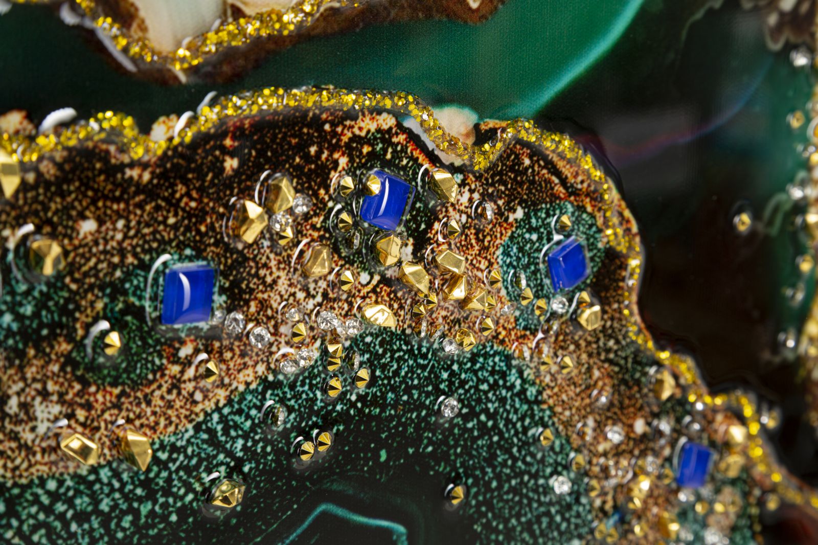 ca0a3e57c3a4ccb08c26c76f843171b5