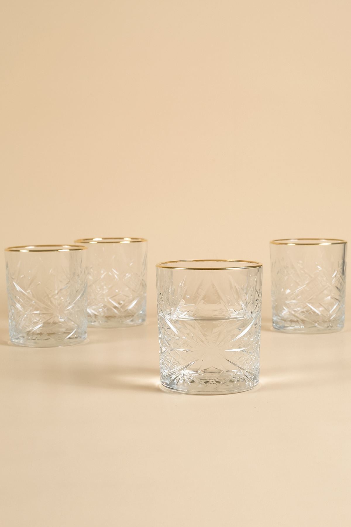 Set čaša (4 komada)