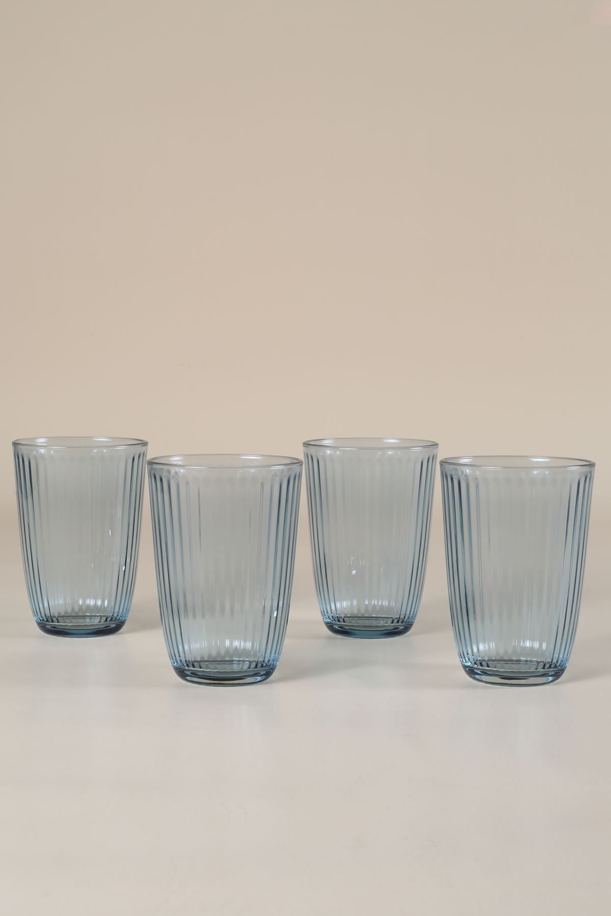 Set čaša (4 komada)
