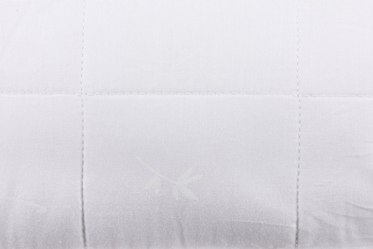 Jastuk JENNIFER 70% PAMUK - 30% BAMBOO 60% Microgel - 40% Bamboo Punjenje Dimenzije: 50 x 70 cm 900 gr, Bambu