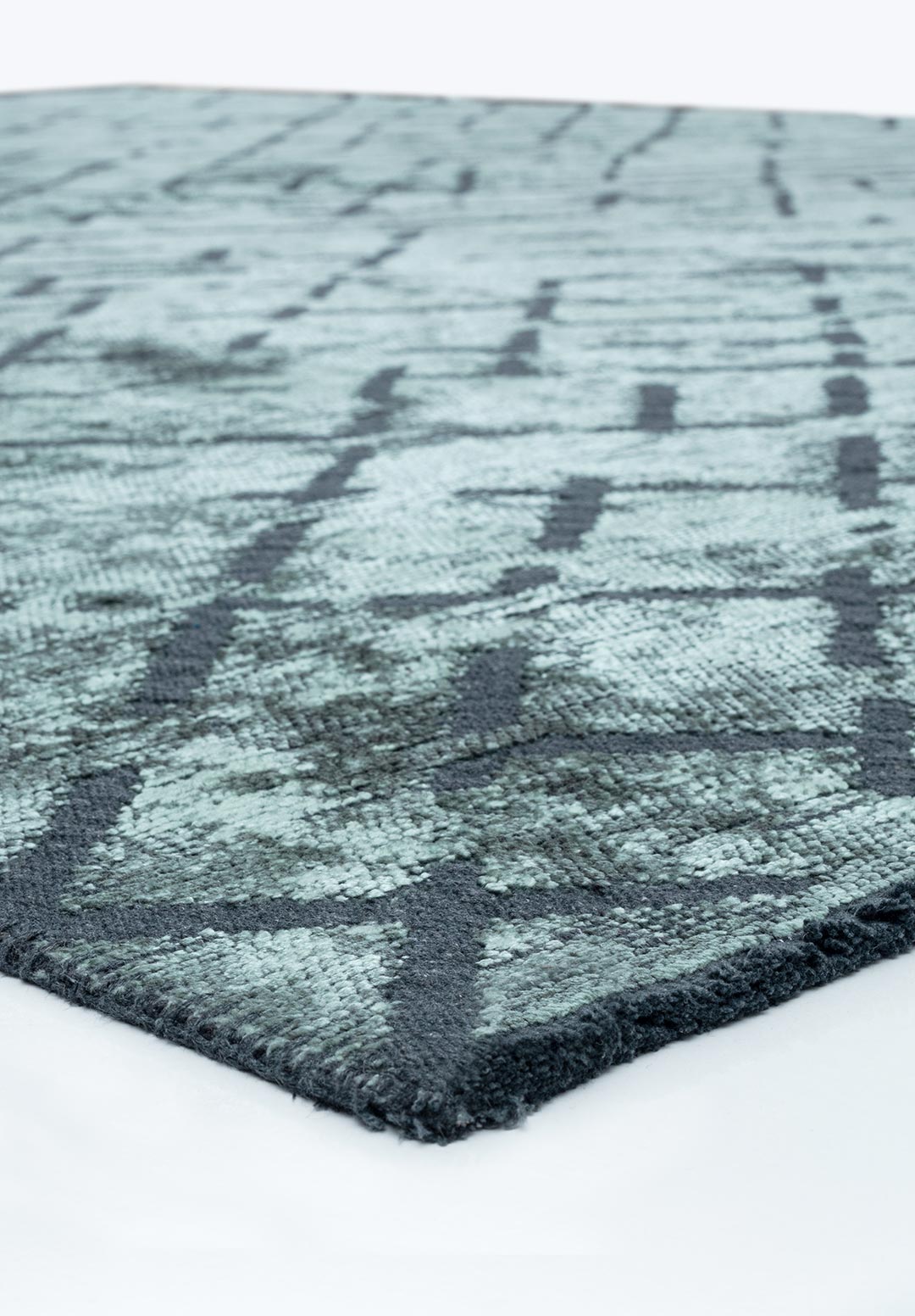 8e6b7db54ec33769fc9697874052ce0a