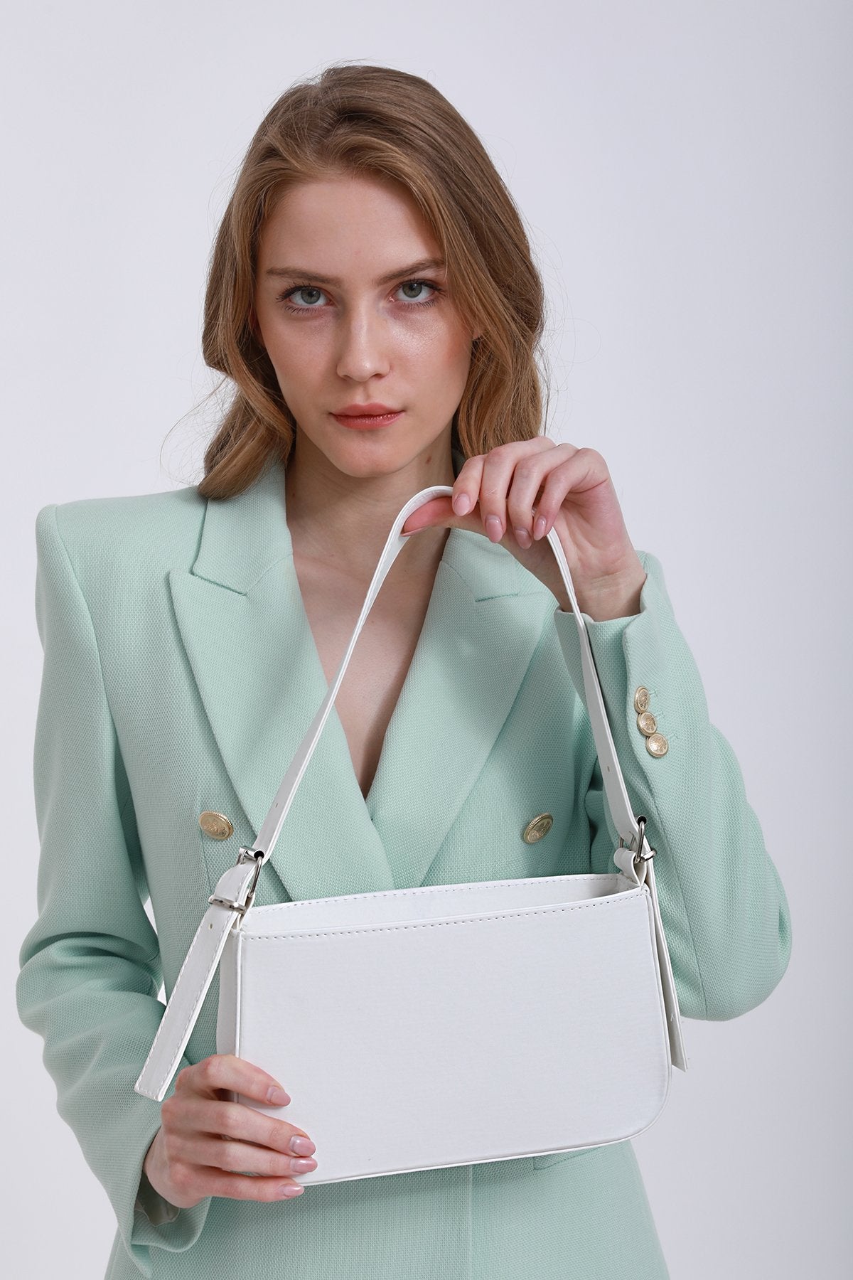 5f421805e14ba15750fbc5d4a8e27cb9