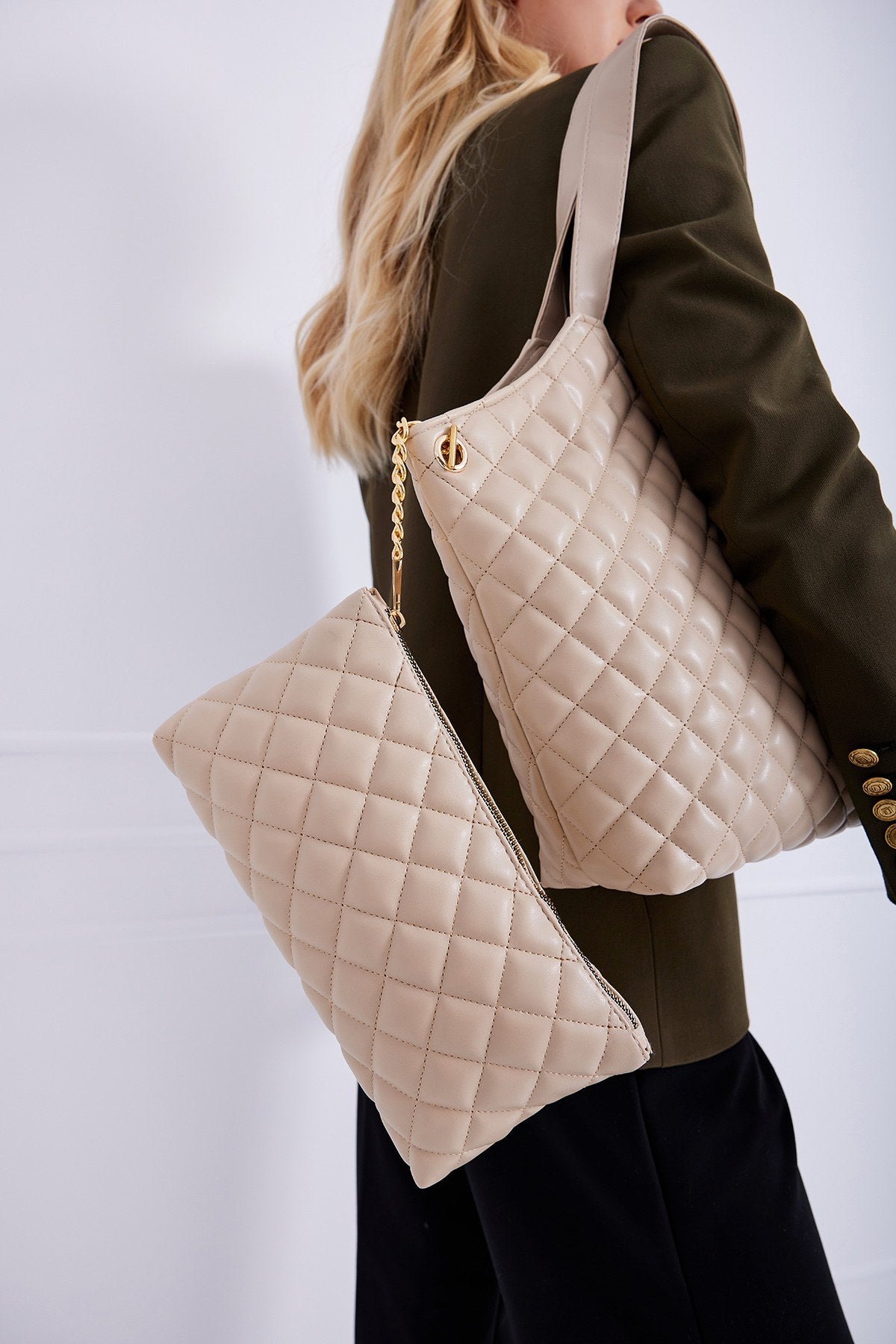 ec5cbf4f65d41eb7bc452453bd2d91bf