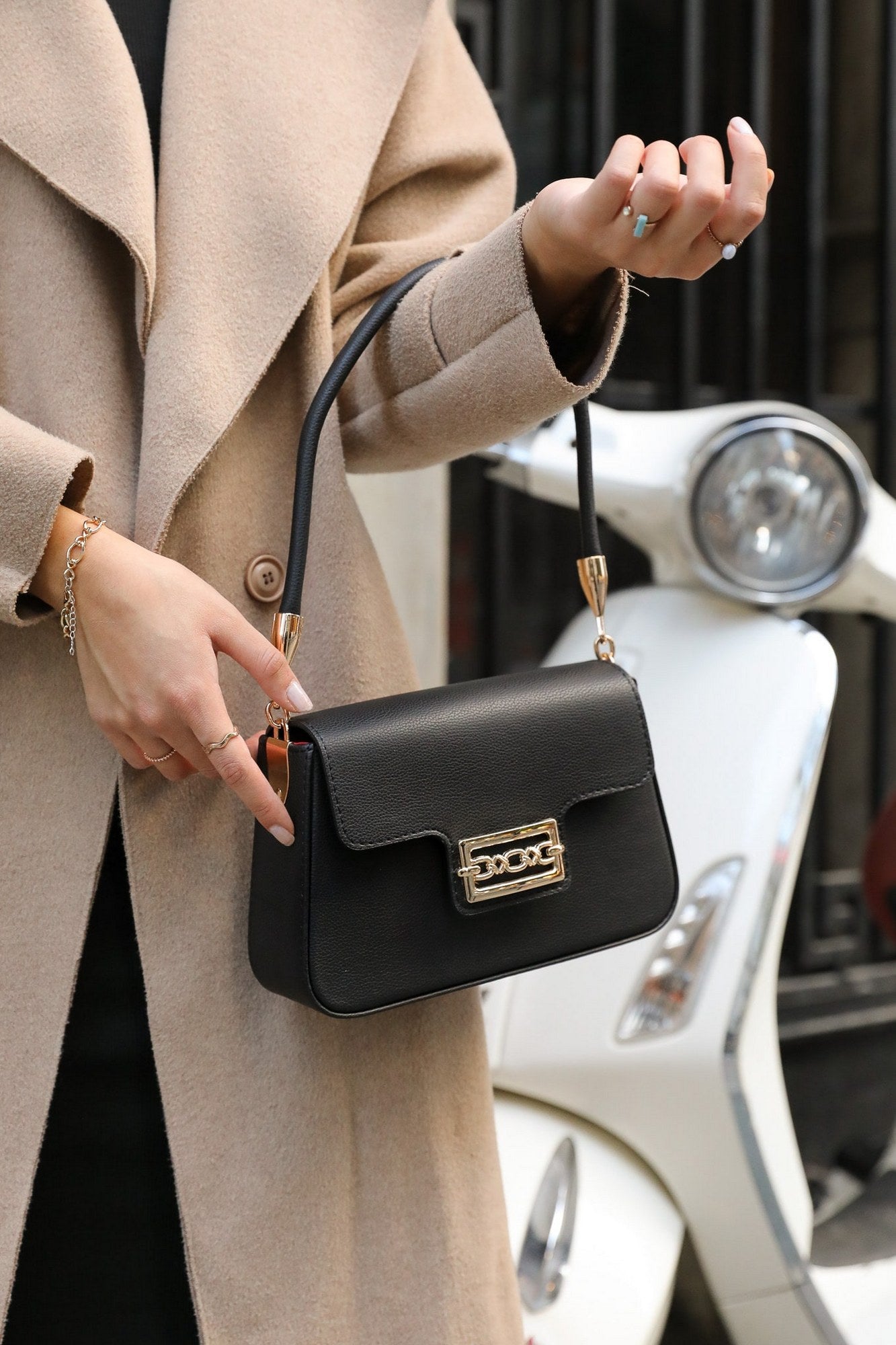 bd6d0b5e8336ce79d3099321abfdb9eb