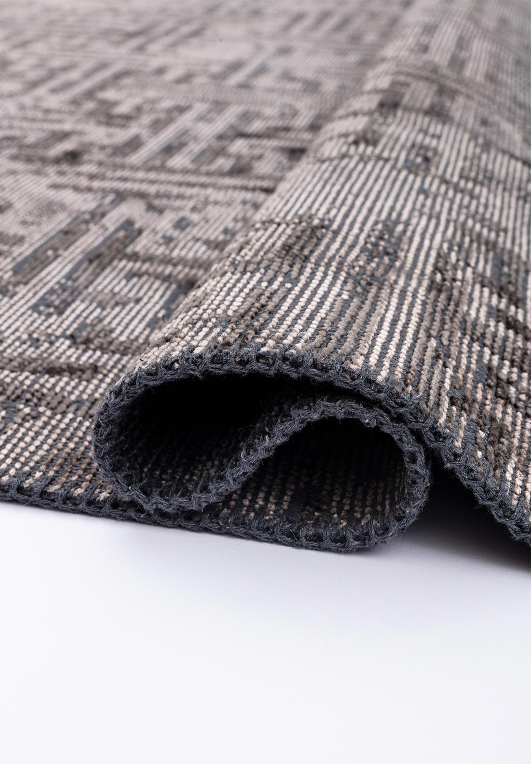 Tepih LABYRINTH GREY, 240 x 300 cm