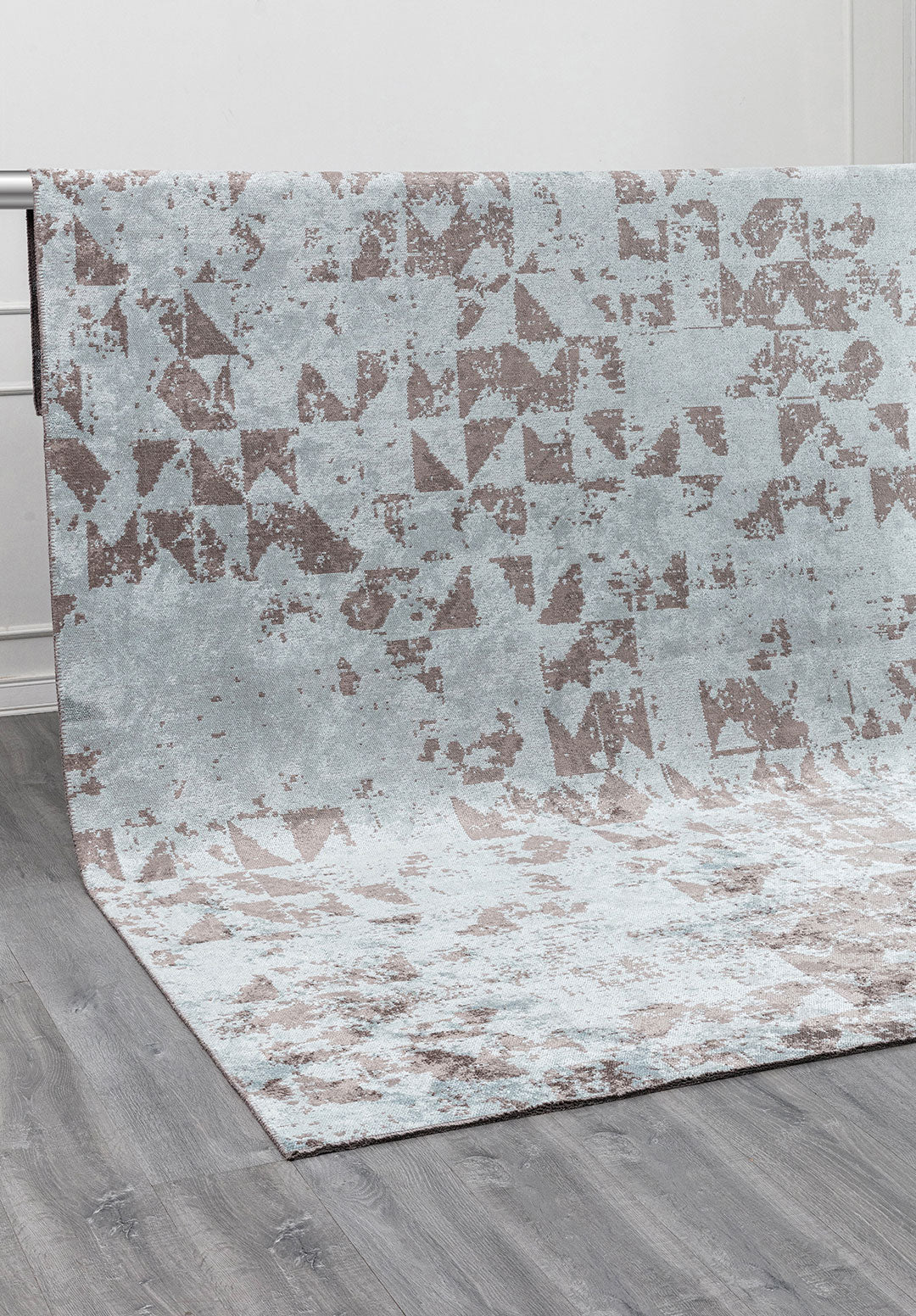 d354d283f5fb2340efd741db5f984283