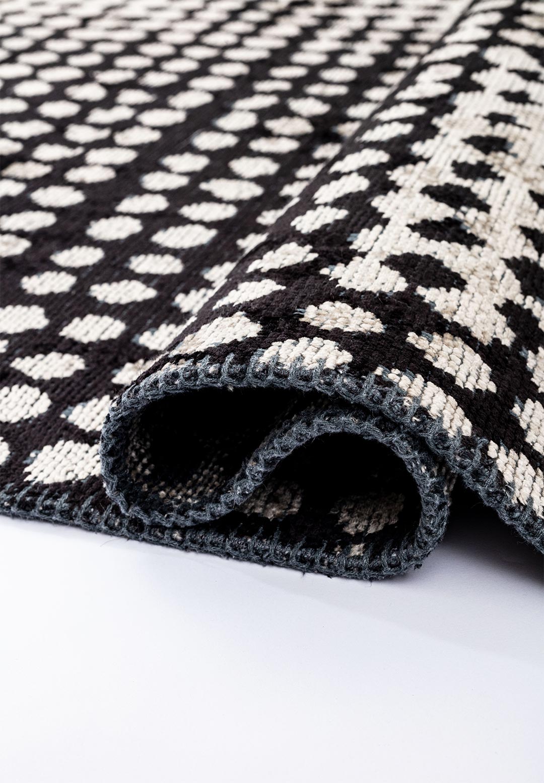 Tepih DOTS BLACK, 200 x 250 cm