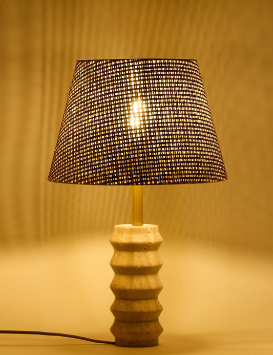 Stolna lampa