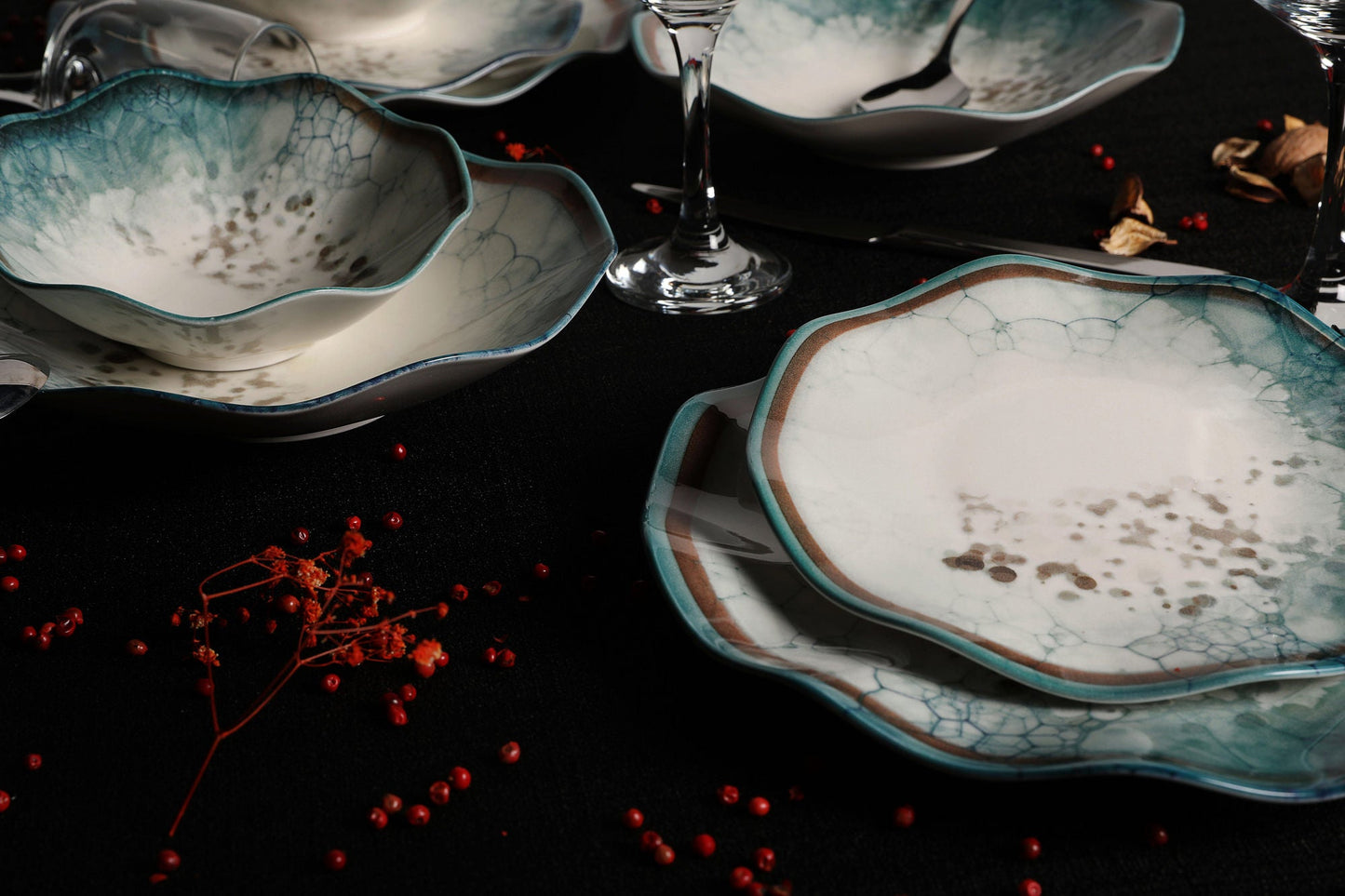 Porculanski set pribora za jelo LILY, 24 dijelni, GBSNES24Y4R1341
