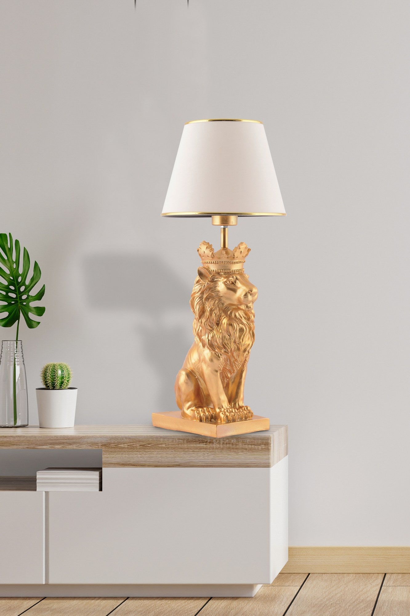 Stolna svjetiljka, Lion King - White