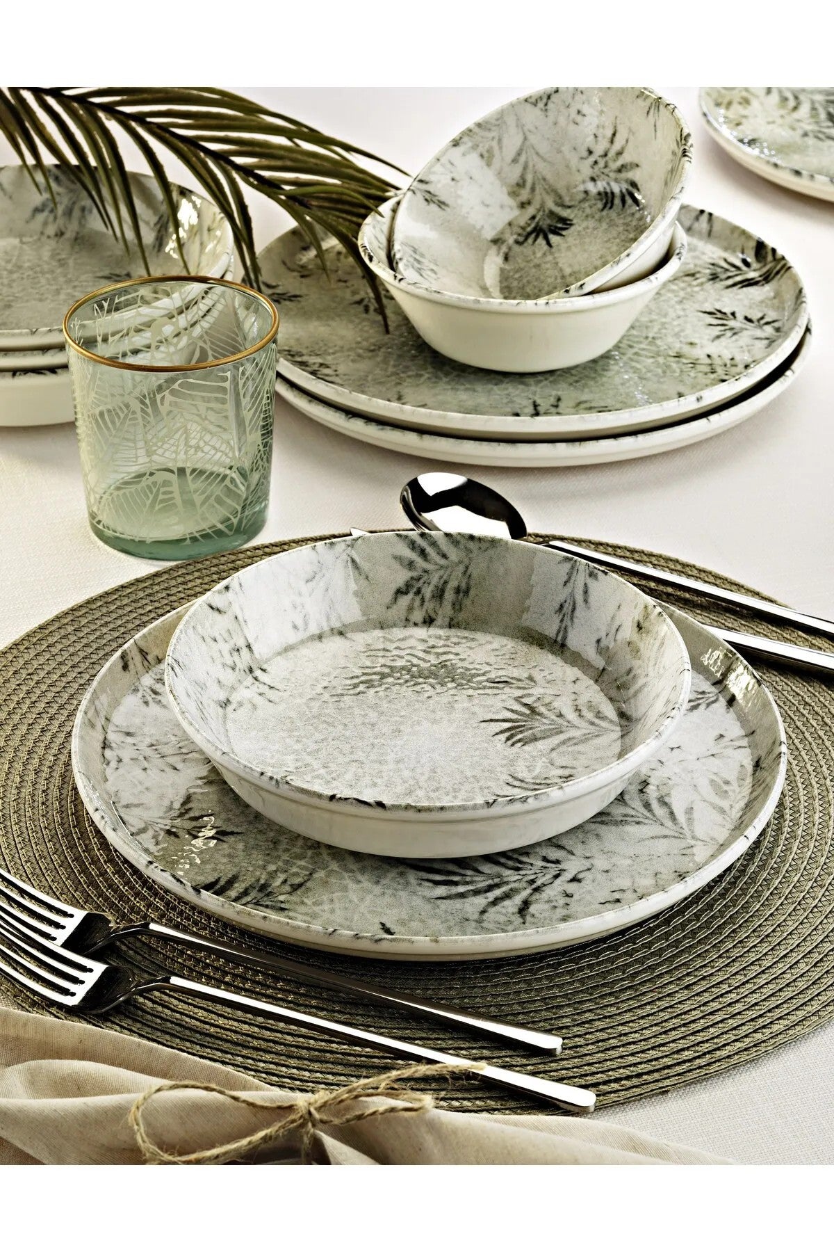 Set za jelo (18 komada)
