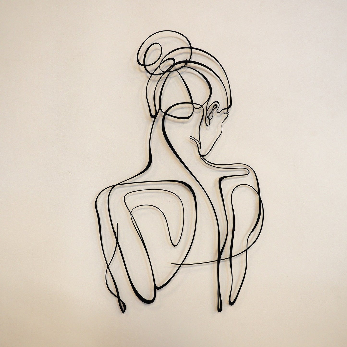 Metalna zidna dekoracija Woman Silhouette - APT594MS