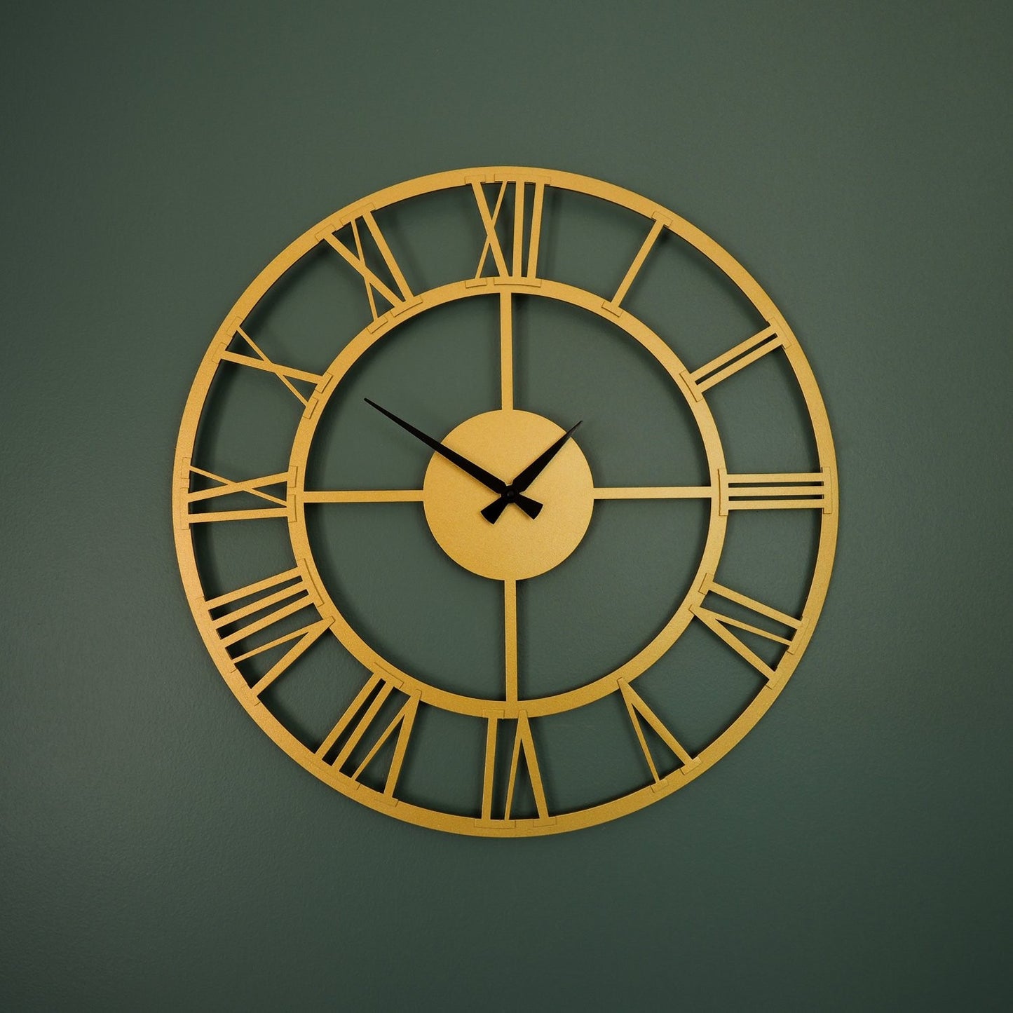 Ukrasni metalni zidni sat Roman Metal Wall Clock - APS035