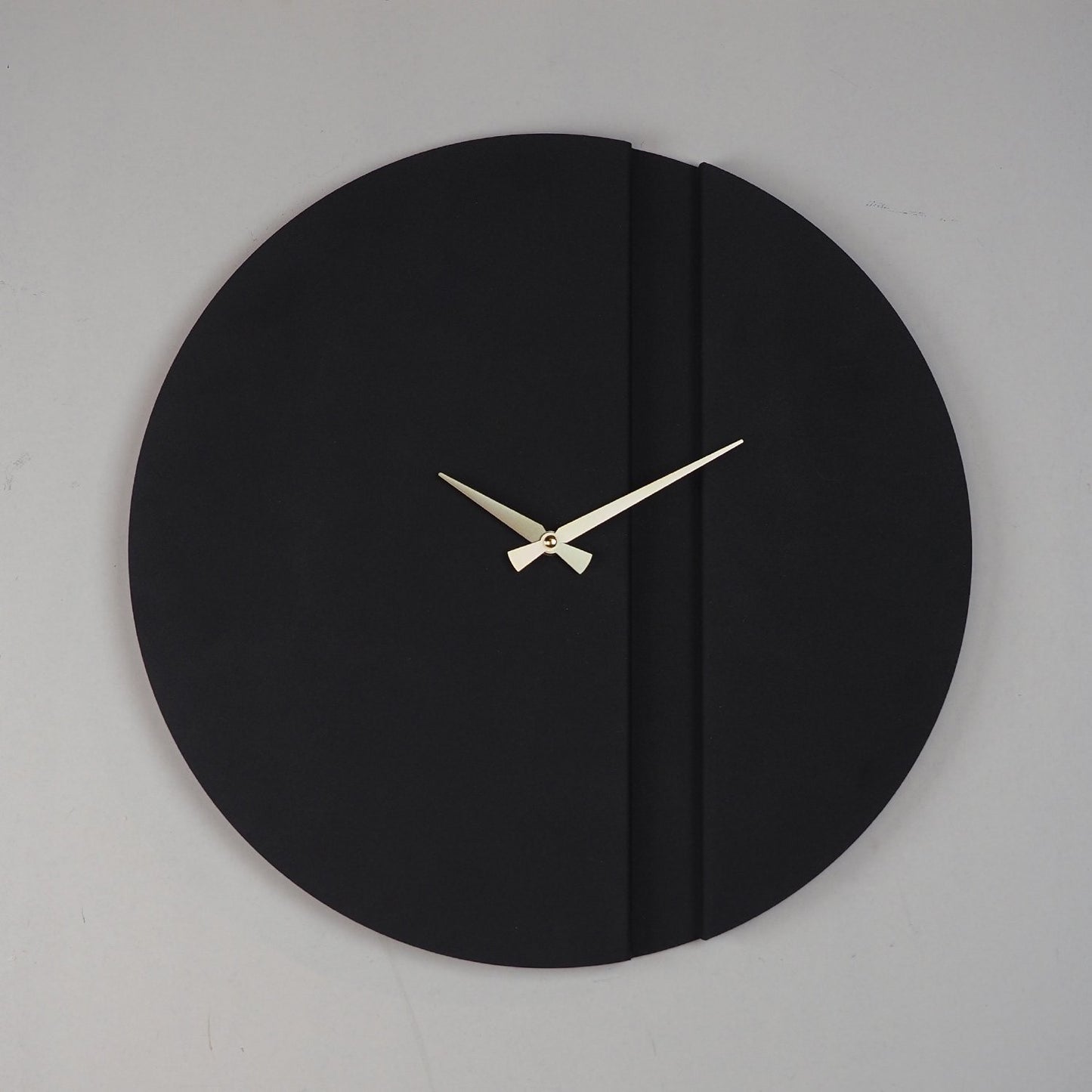 Ukrasni metalni zidni sat Block Metal Wall Clock - APS096