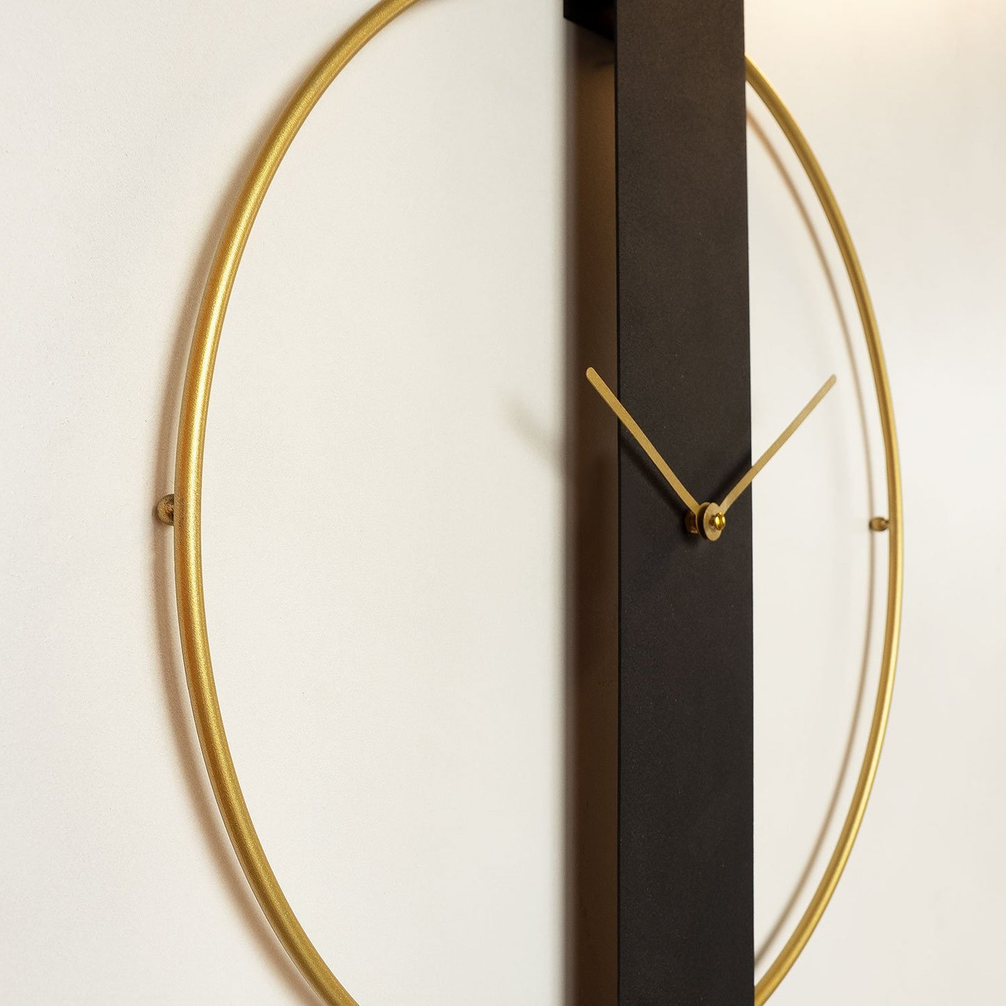 Ukrasni metalni zidni sat Future Metal Wall Clock - APS119