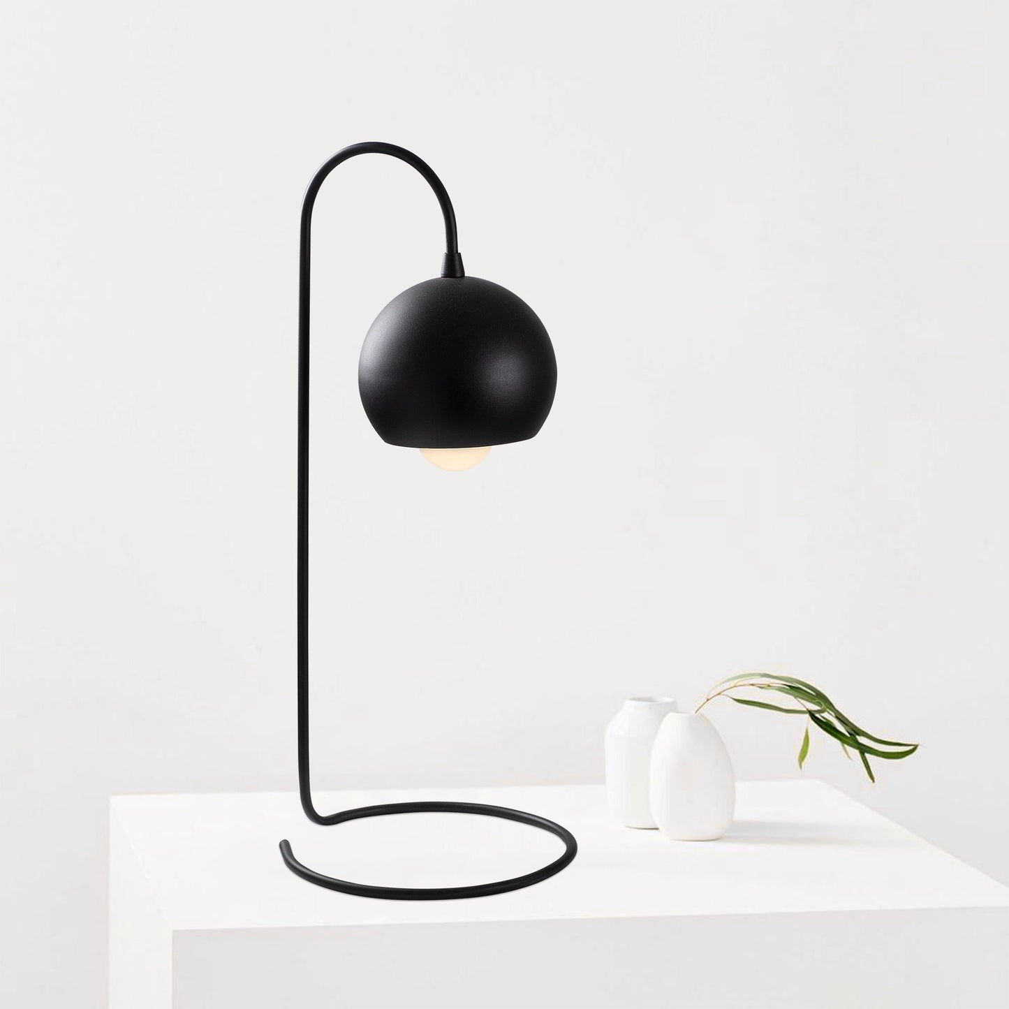 Stolna lampa YILAN, crna, metal, 14 x 23 cm, visina 56 cm, duljina kabla 150 cm, E27 40 W, Yılan - NT - 121