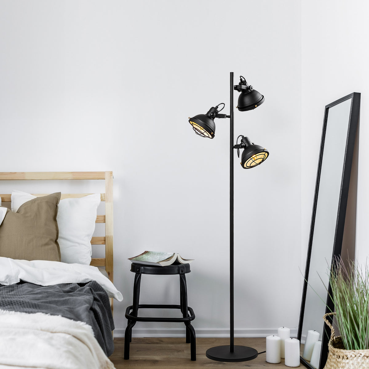 Podna lampa CHARLEY