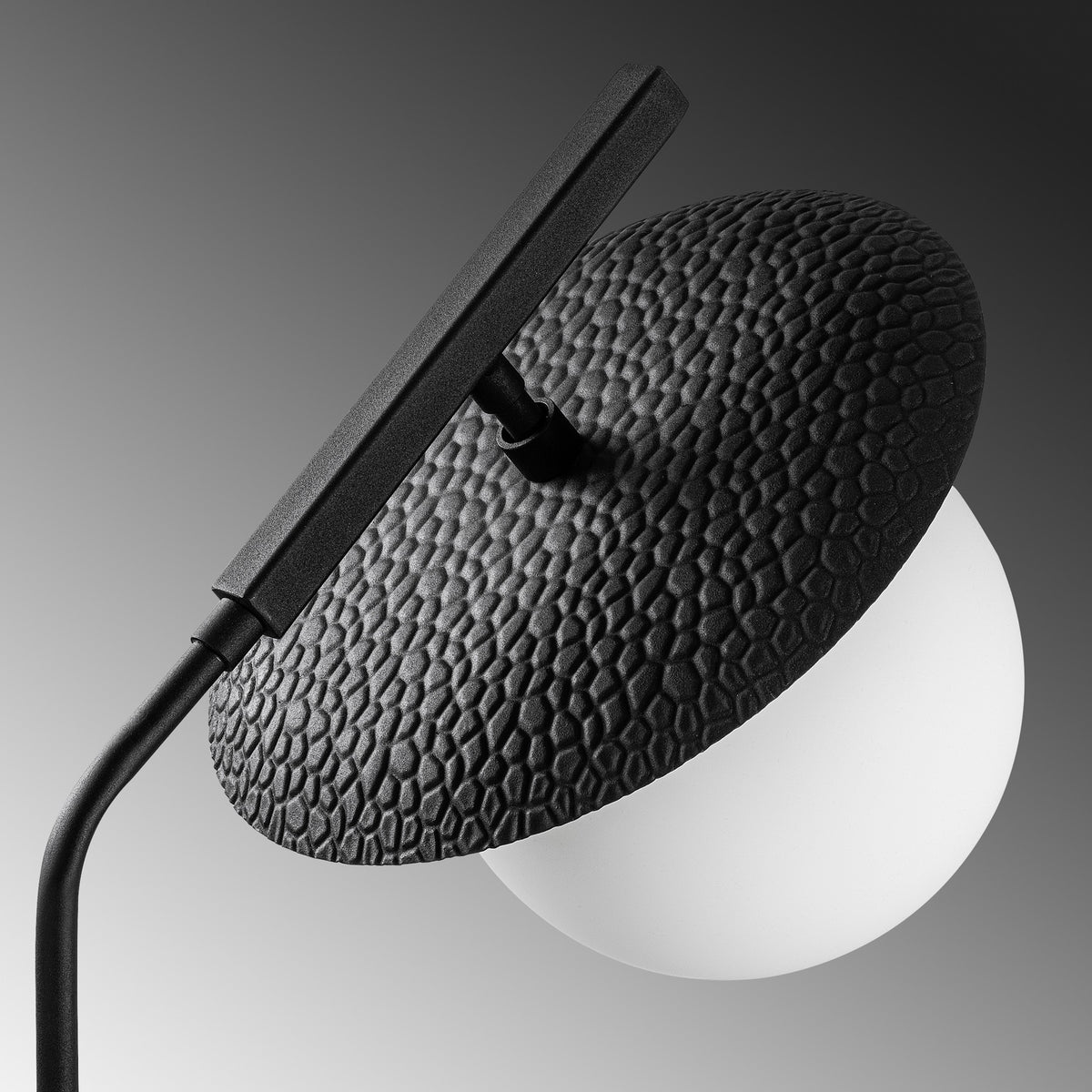 Podna lampa MARIAM
