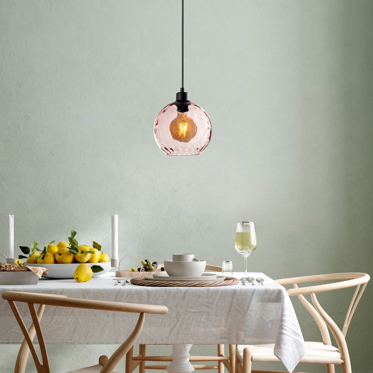 Luster YARETZI