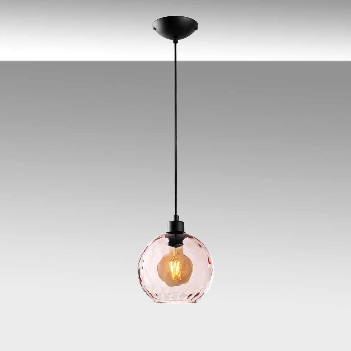 Luster YARETZI