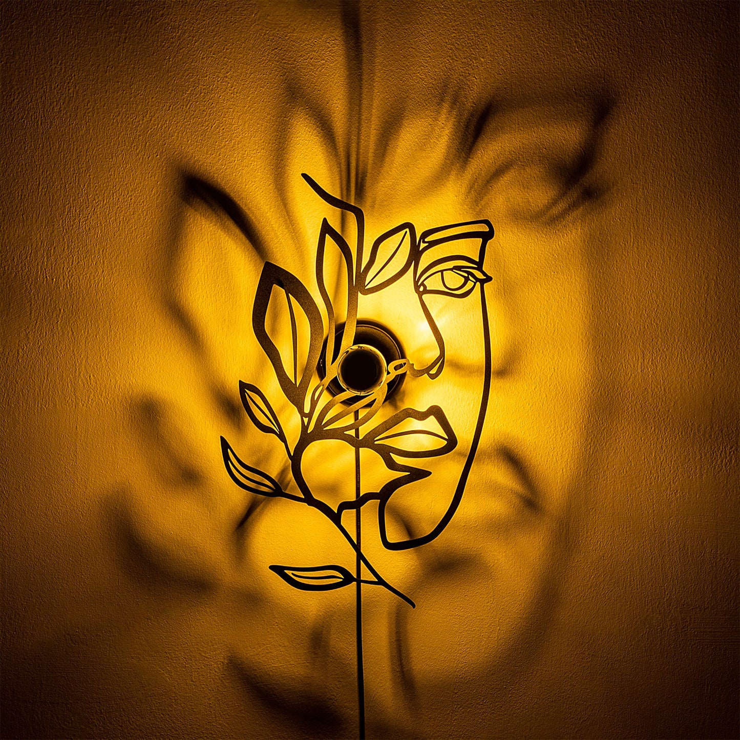 Zidna svjetiljka, Flower Faced