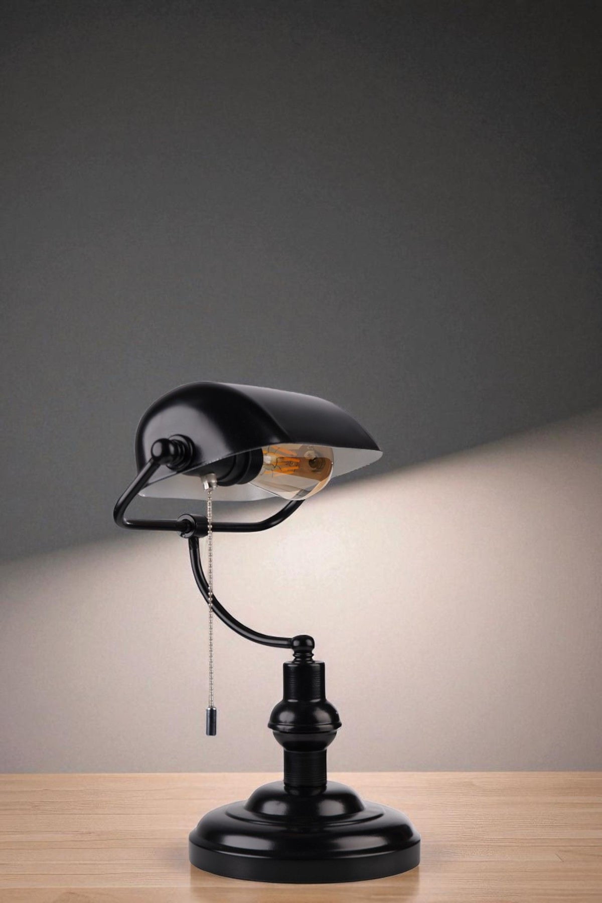 Stolna lampa 620, crna