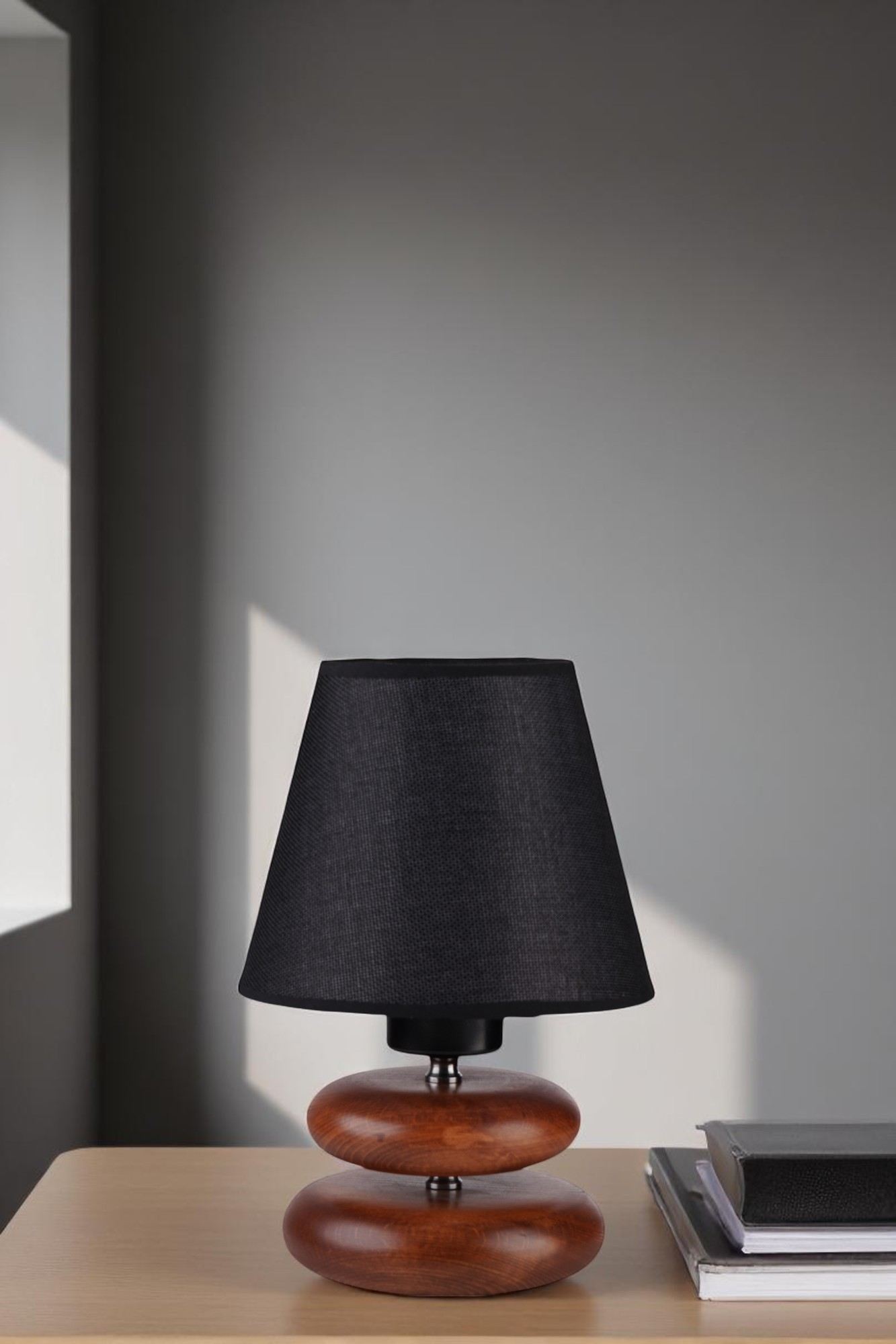 Stolna lampa 903, crna, orah