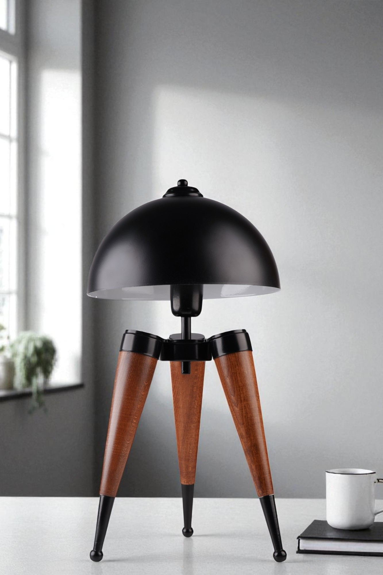 Stolna lampa 972, crna, orah