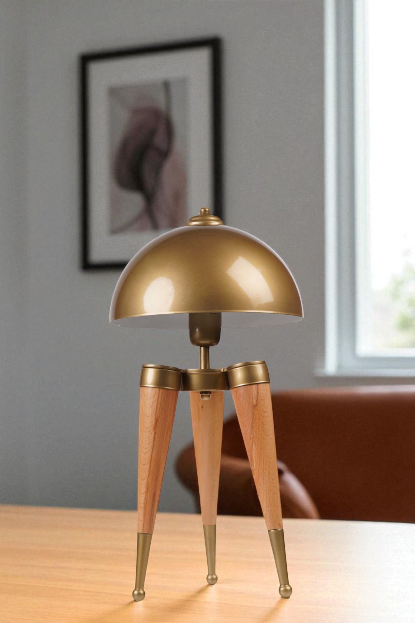 Stolna lampa 009, zlatna, hrast