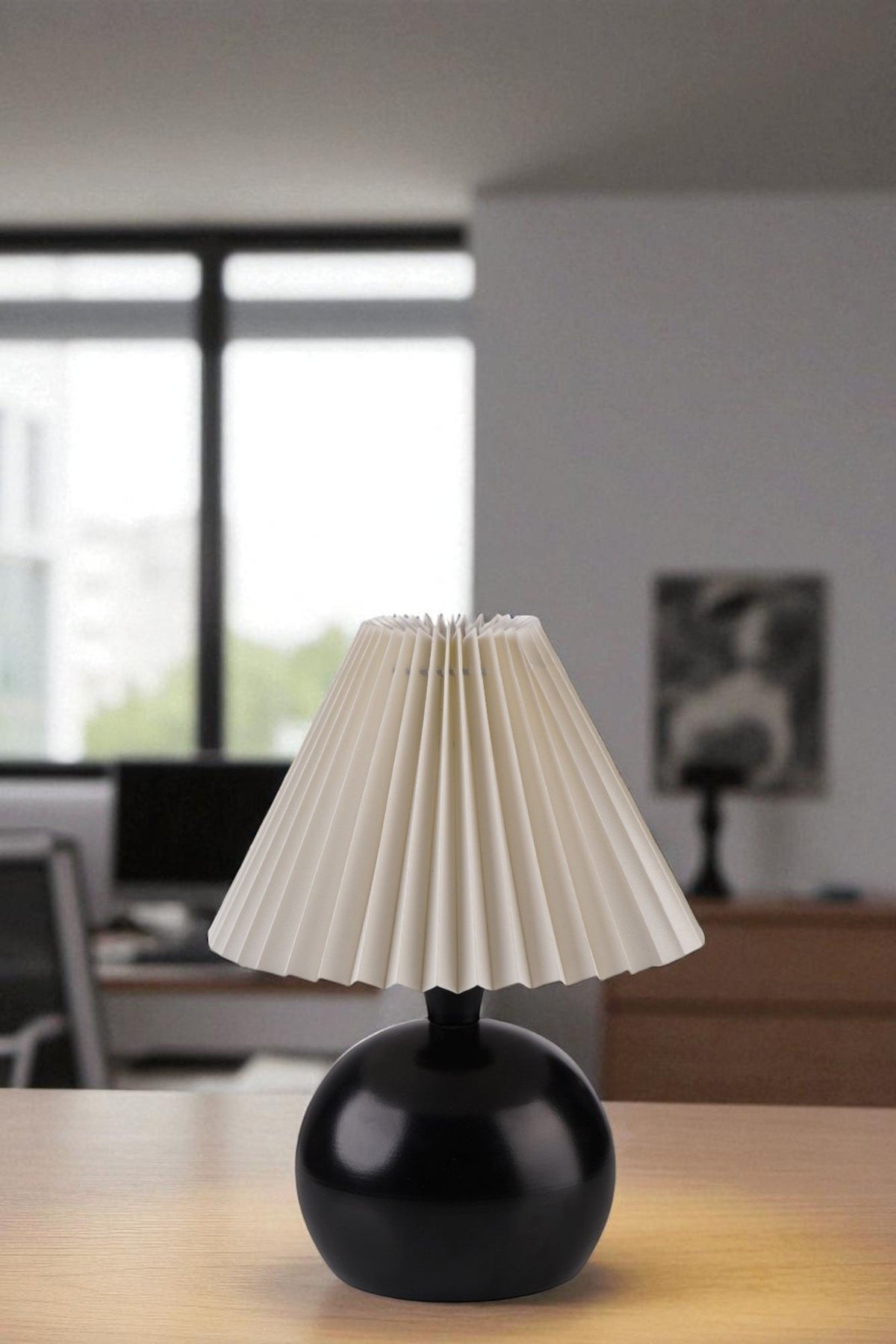 Stolna lampa 078, krem, crna