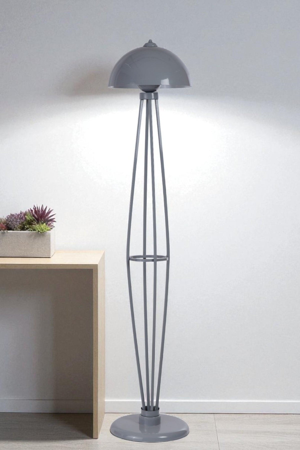 Podna lampa 478, siva