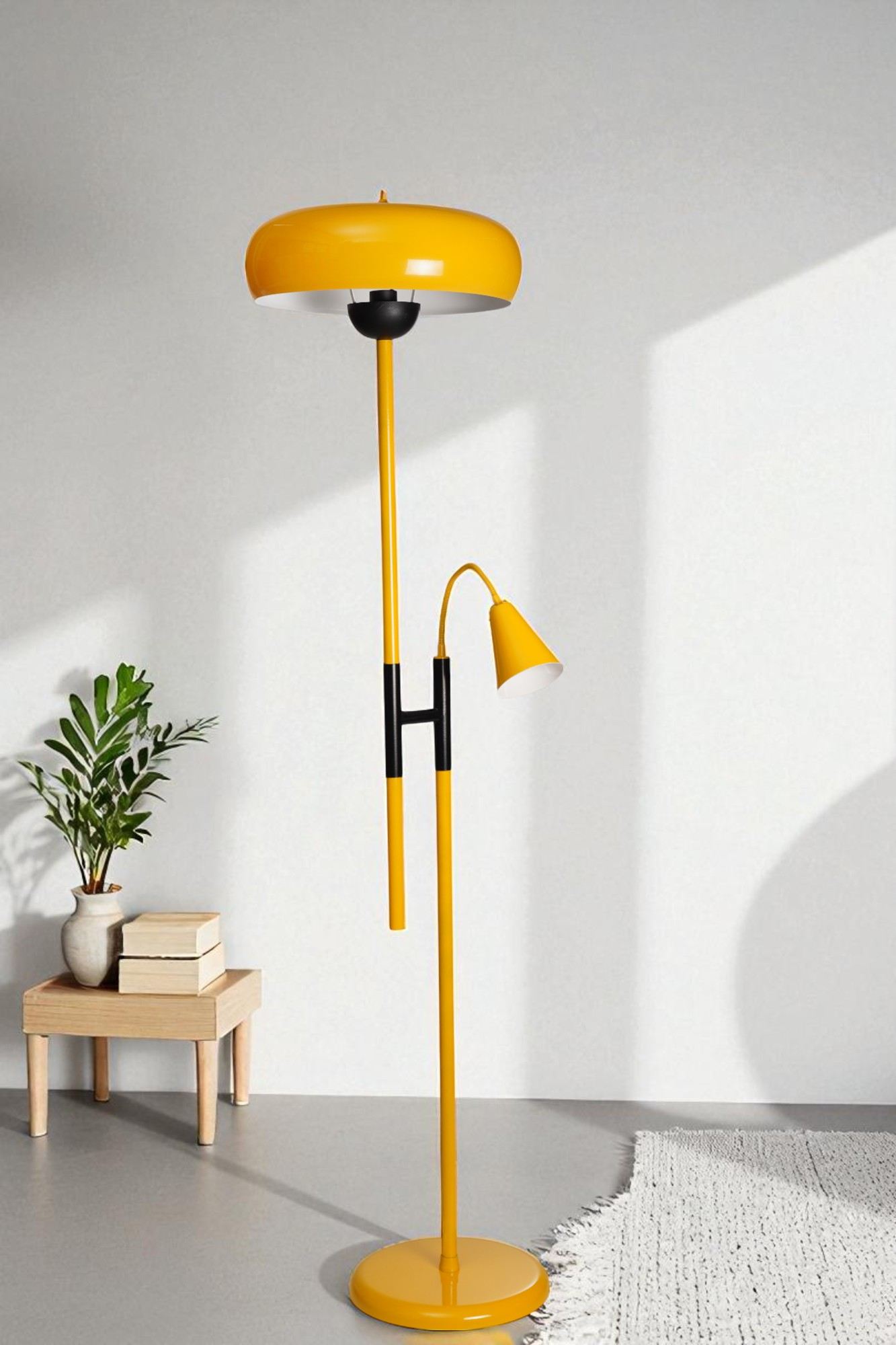 Podna lampa 763, senf boja, crna