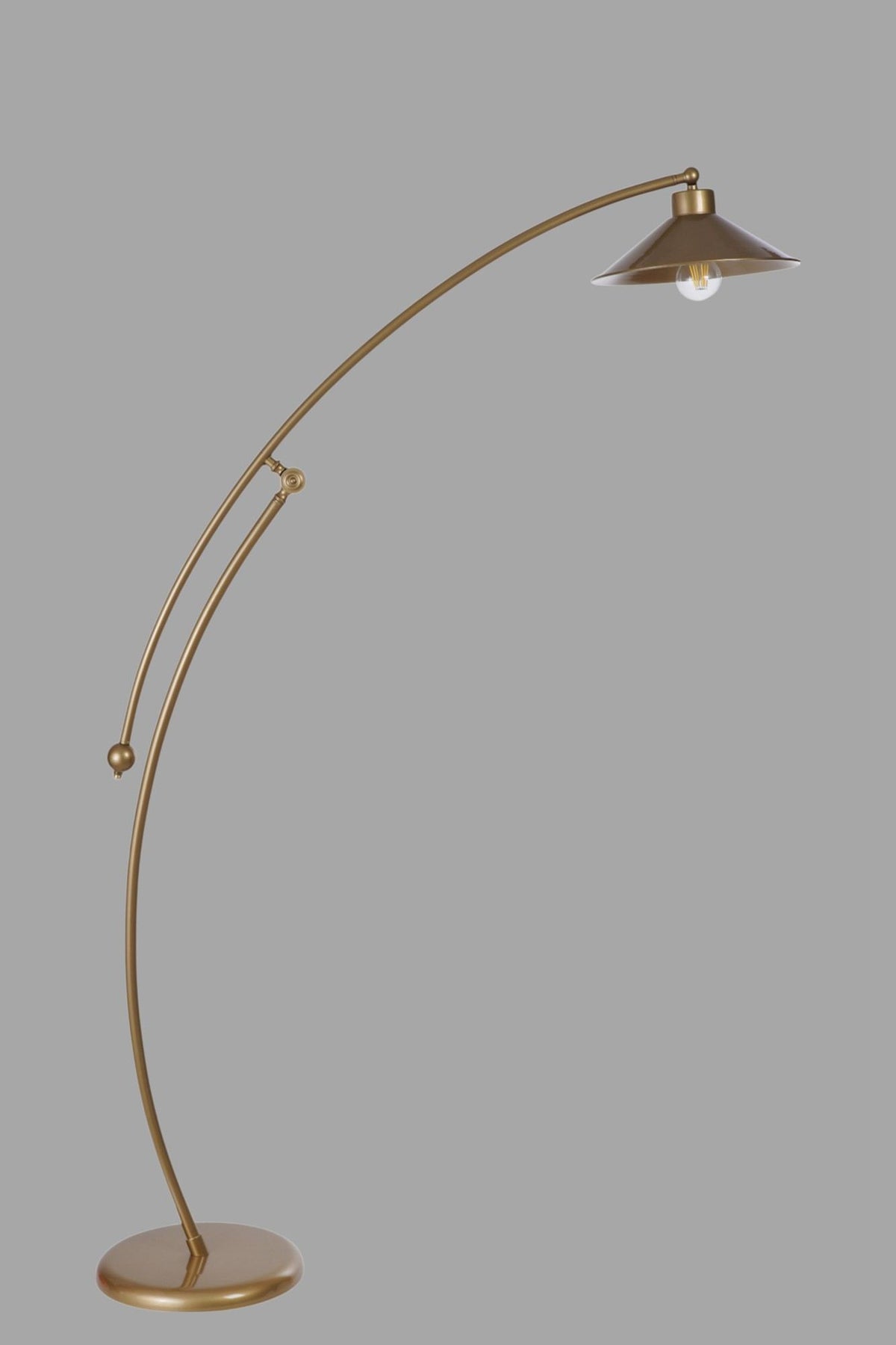 Podna lampa 620, zlatna
