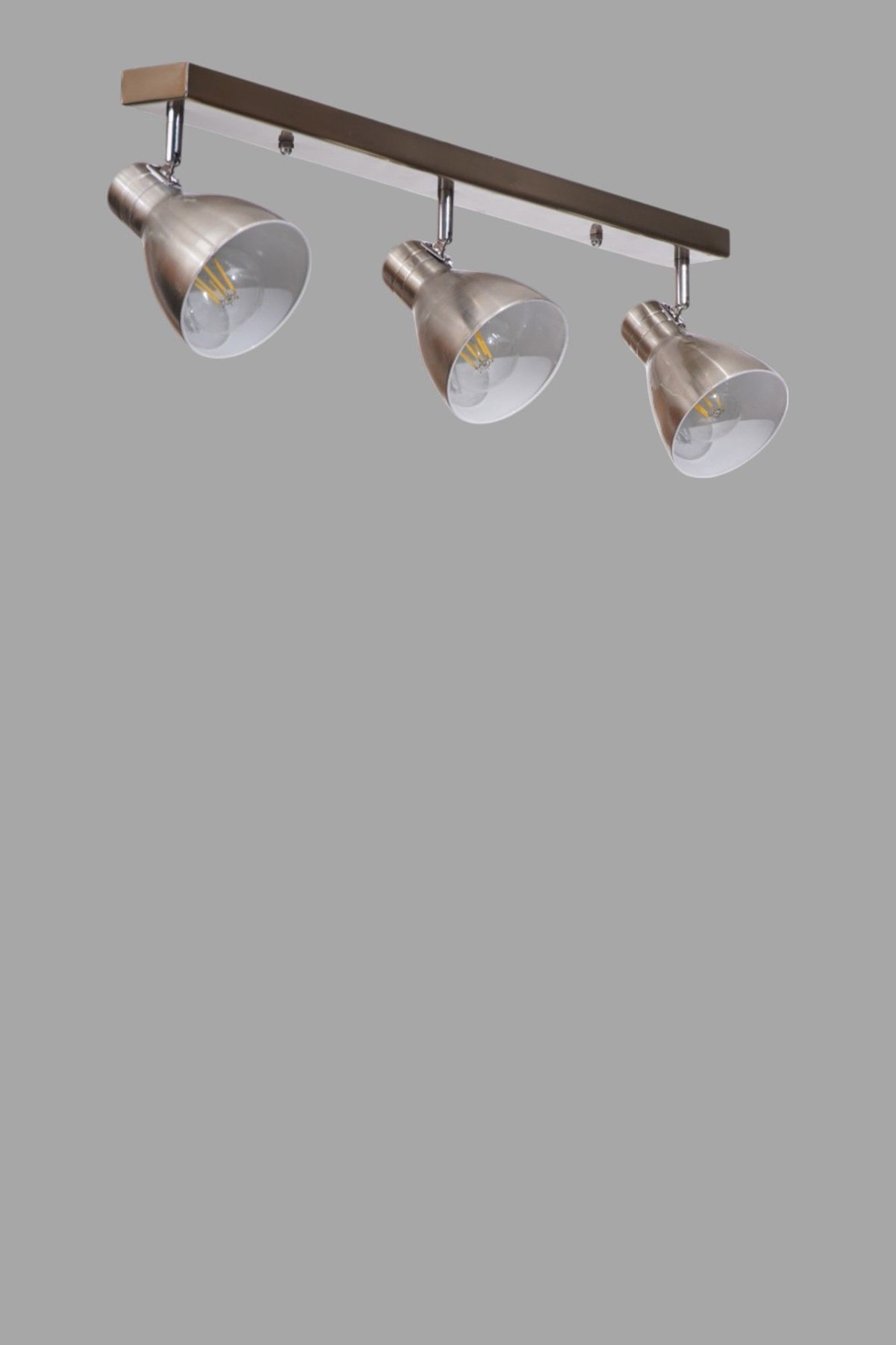 Luster 665, Krom