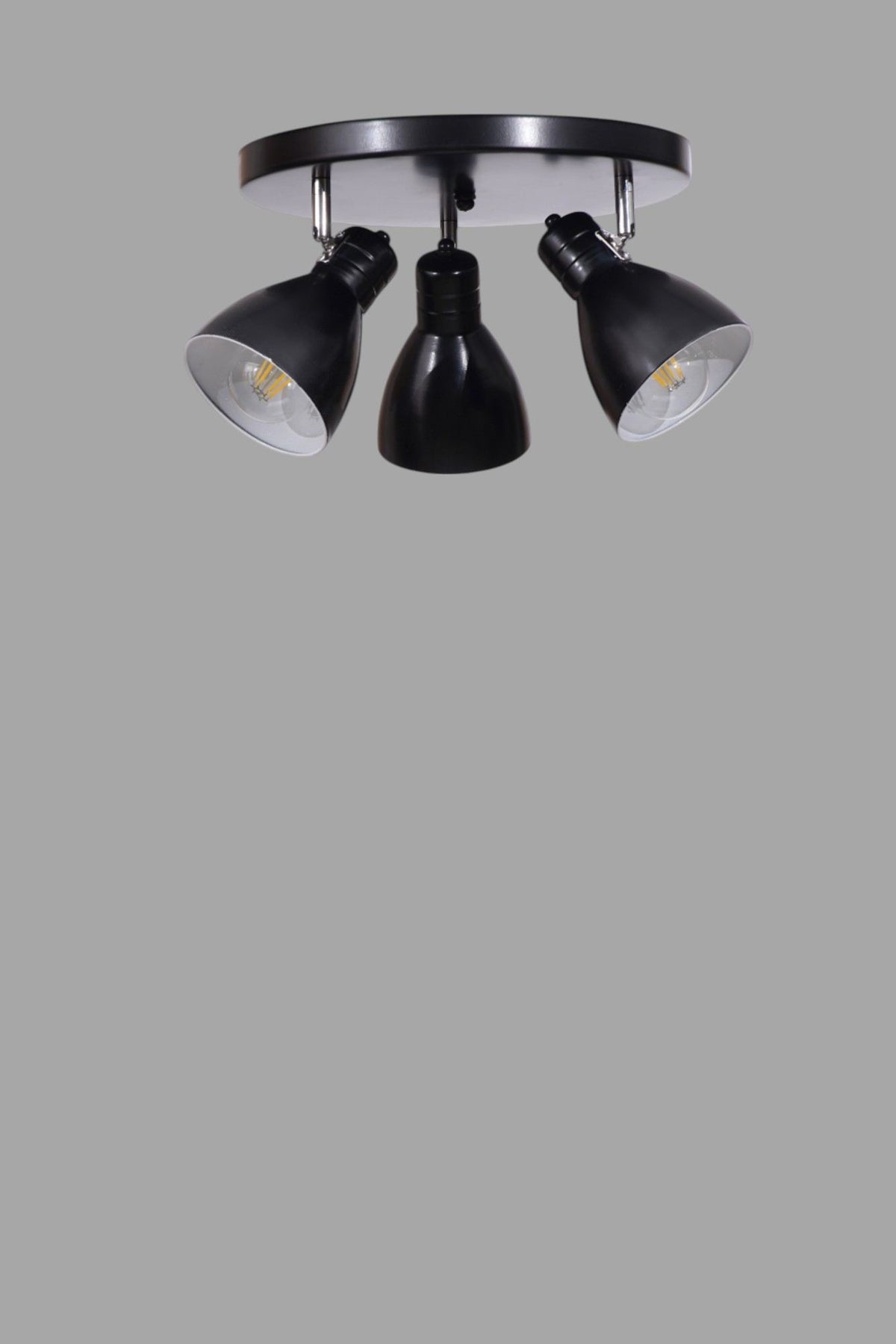 Luster 696, crni