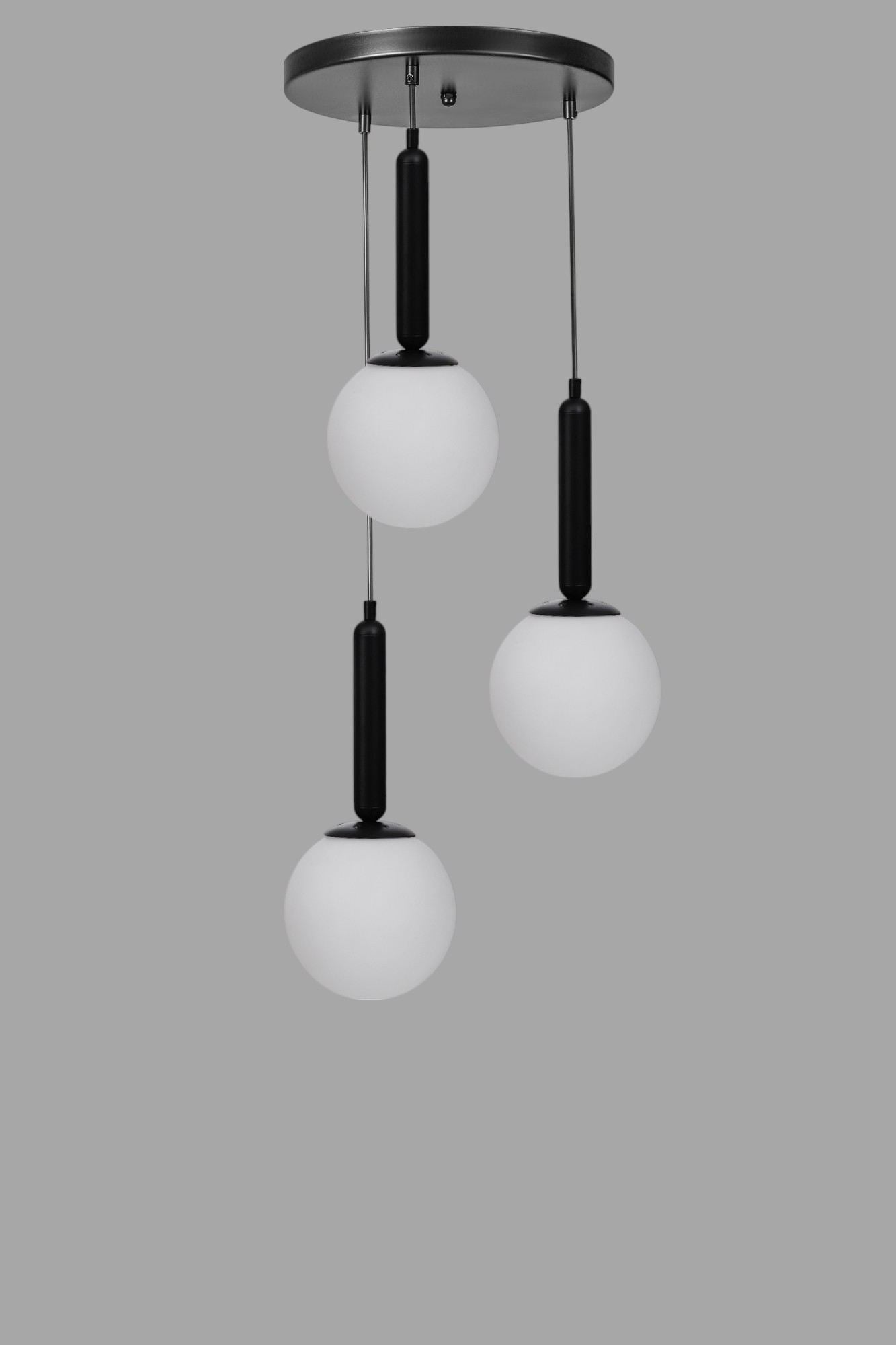 Luster 000, Bijela, Crna