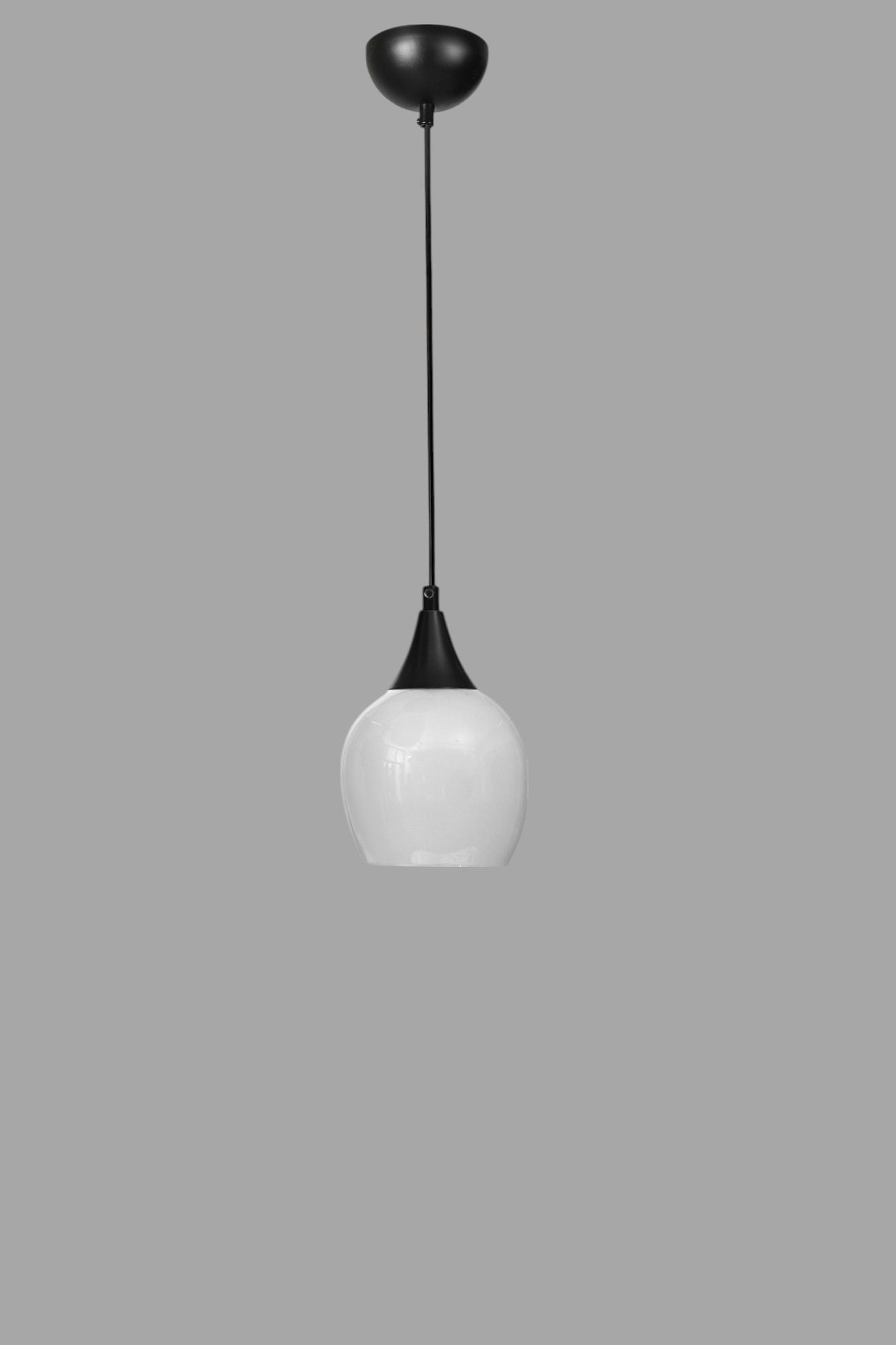 Luster 468, Bijela, Crna