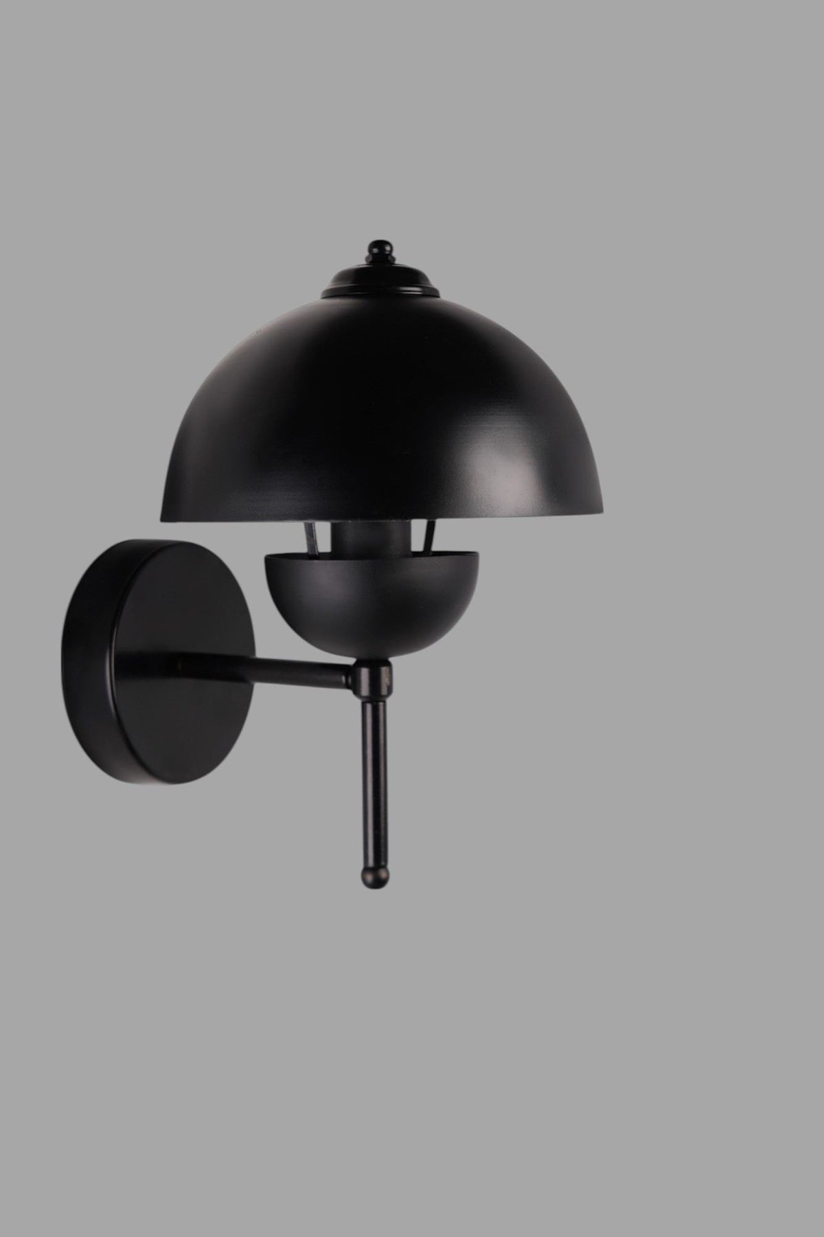 Zidna lampa 004, crna